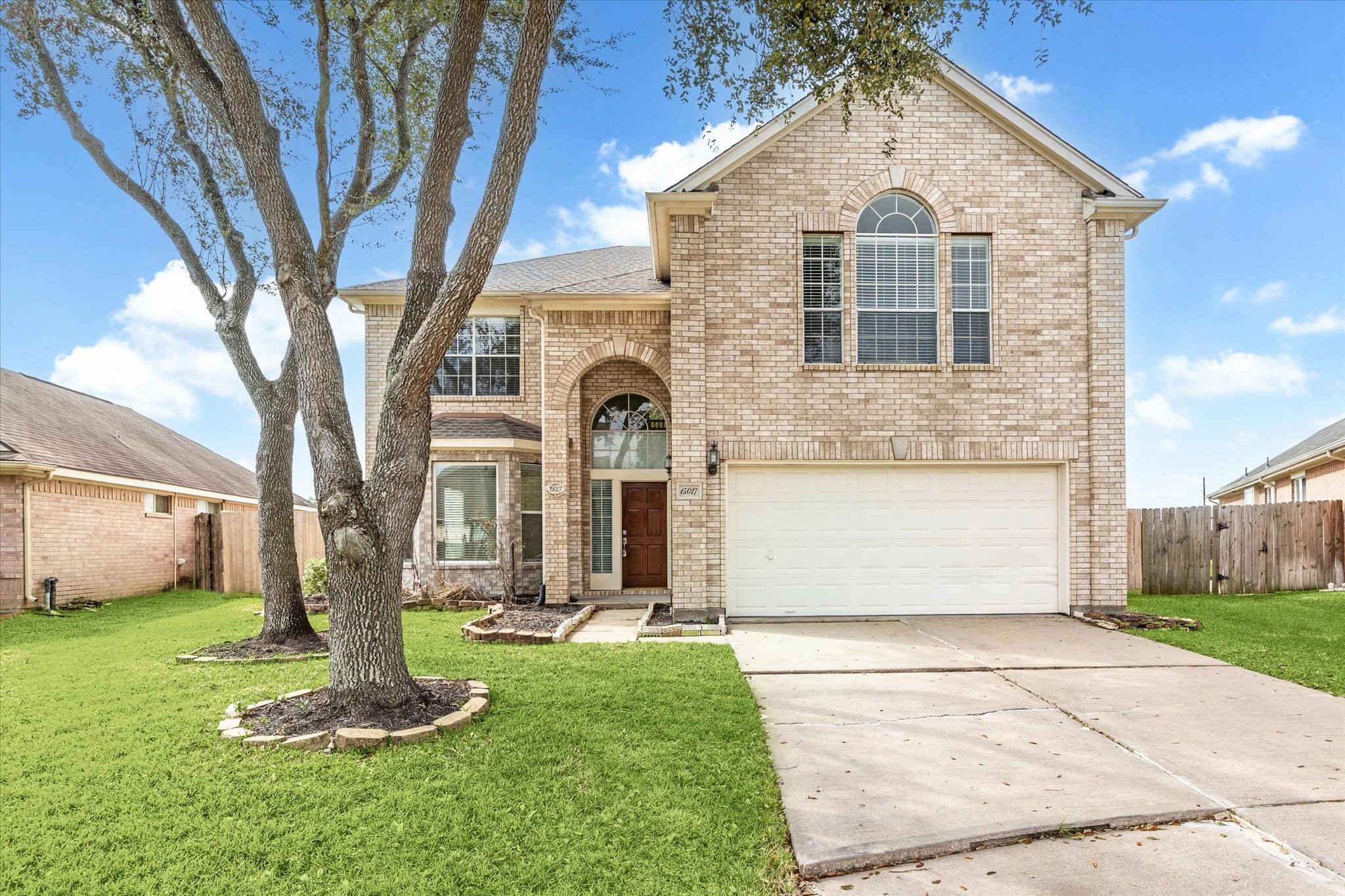 15027 Moss Bridge Lane Property Photo 1