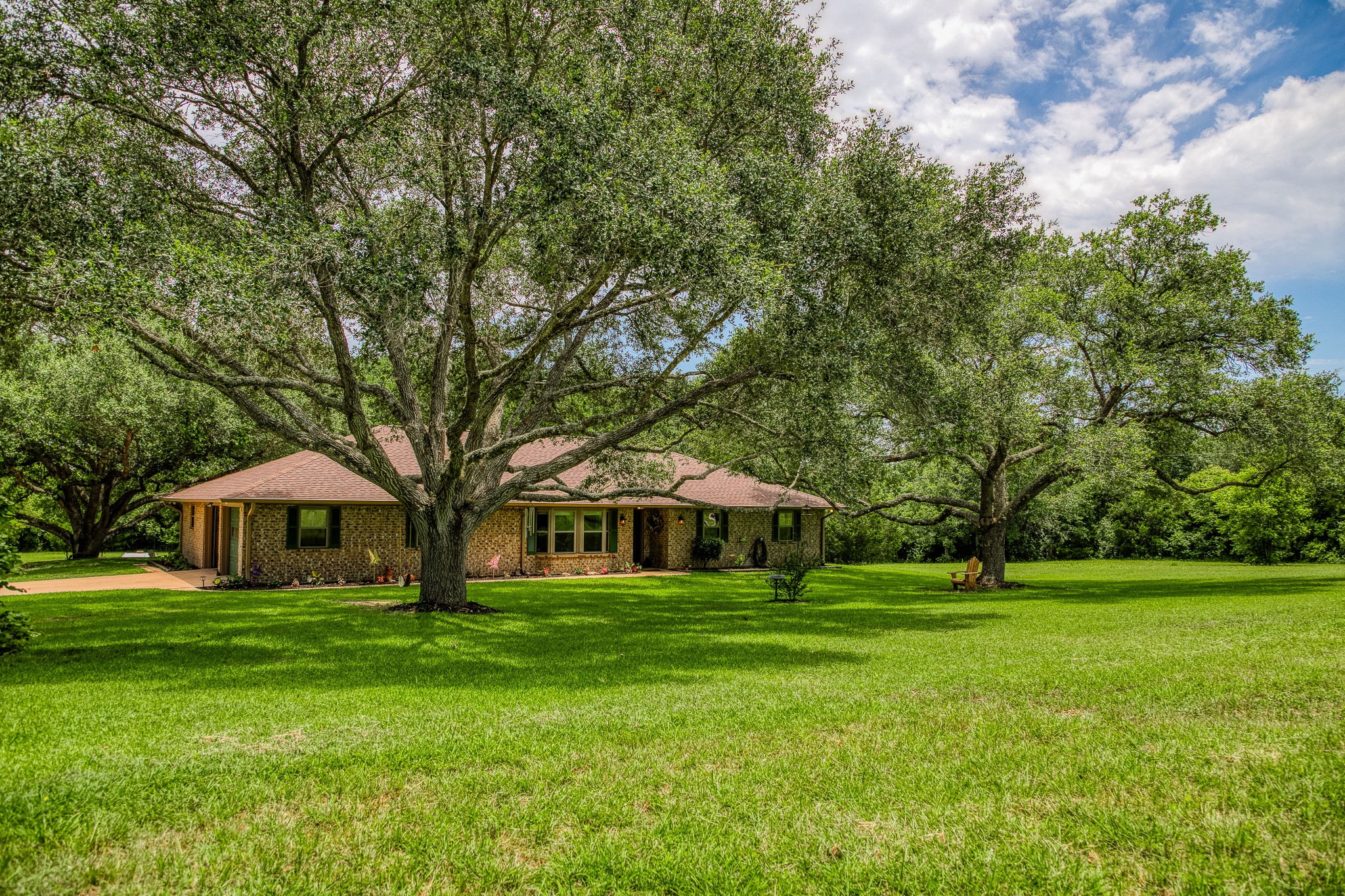 5558 Spreen Road Property Photo 1