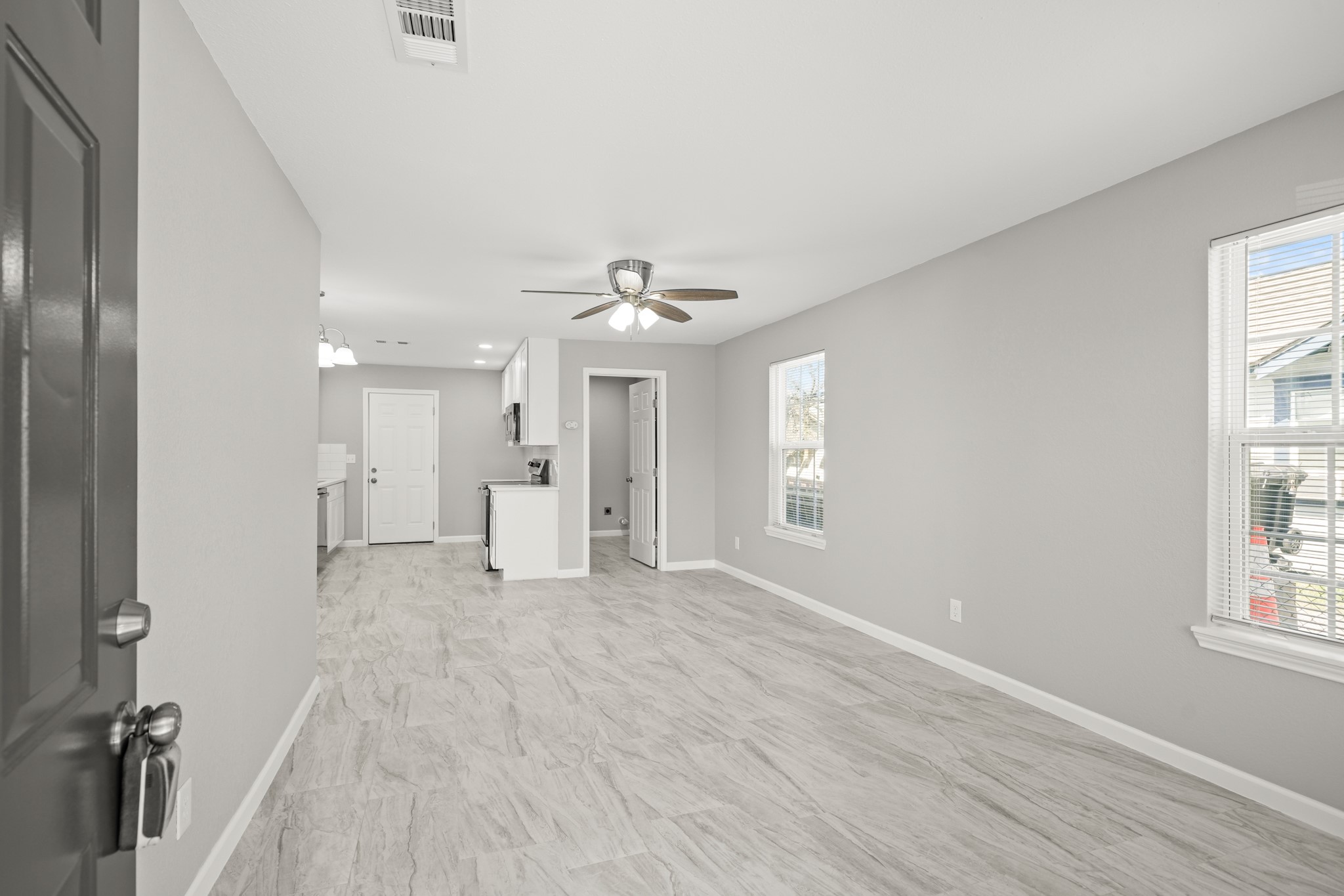 618 Hoffman Street Property Photo 4