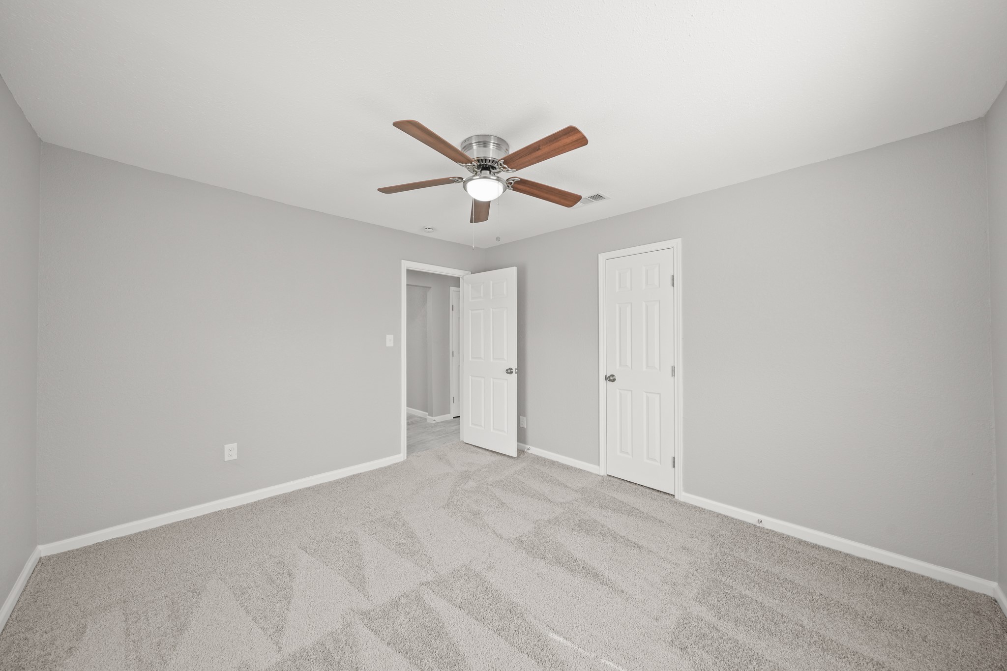 618 Hoffman Street Property Photo 17