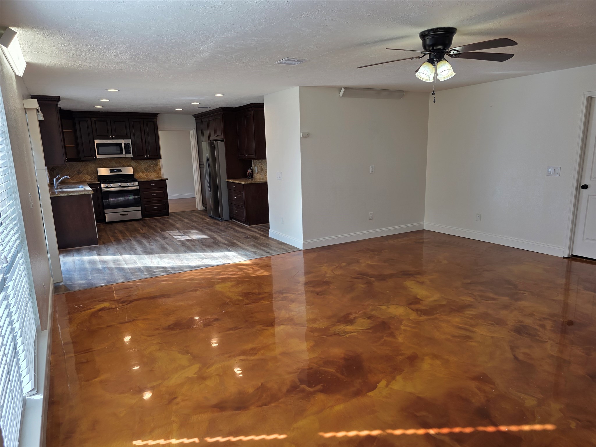 8819 Rocky Valley Drive Property Photo 6
