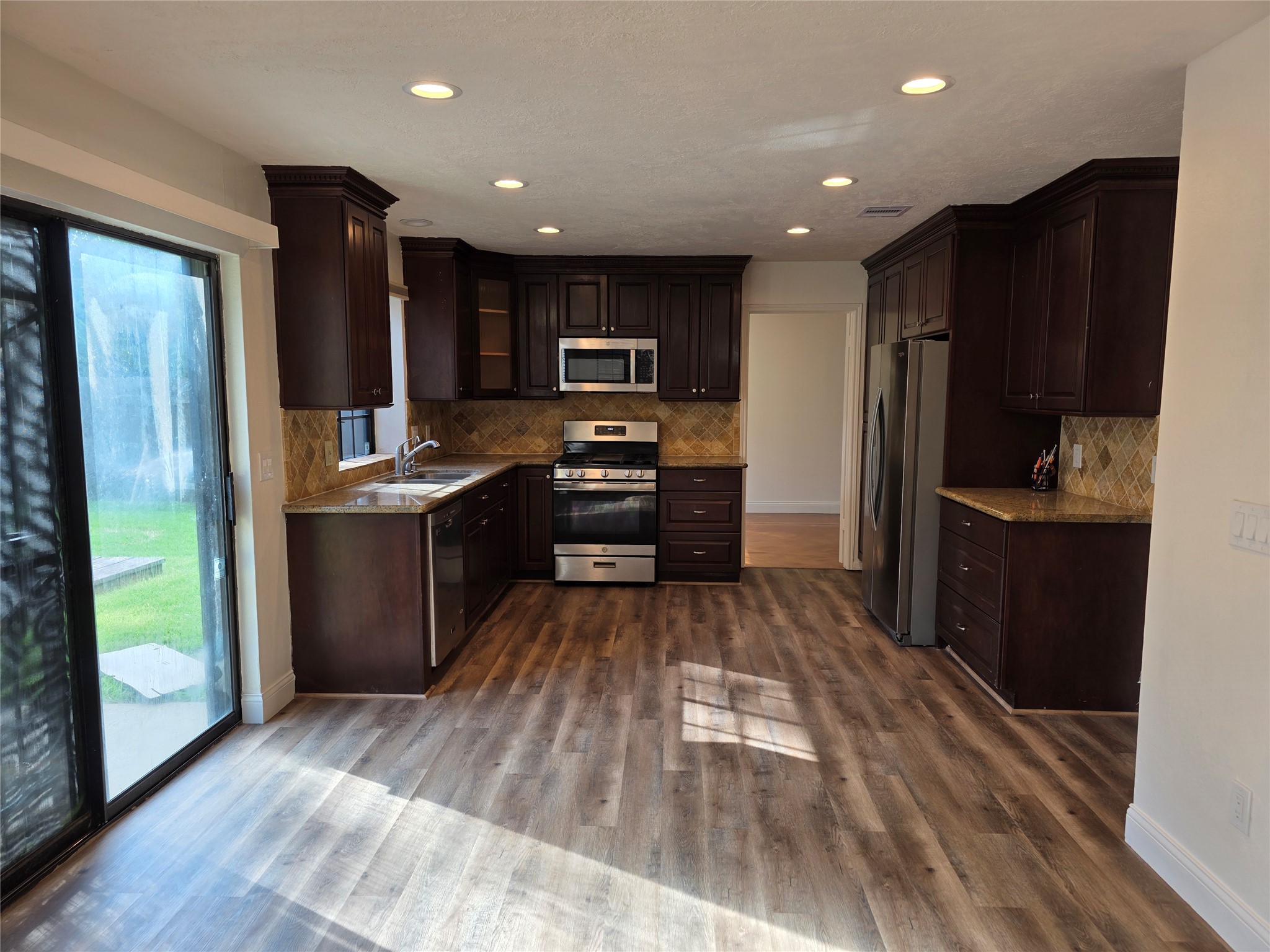 8819 Rocky Valley Drive Property Photo 8