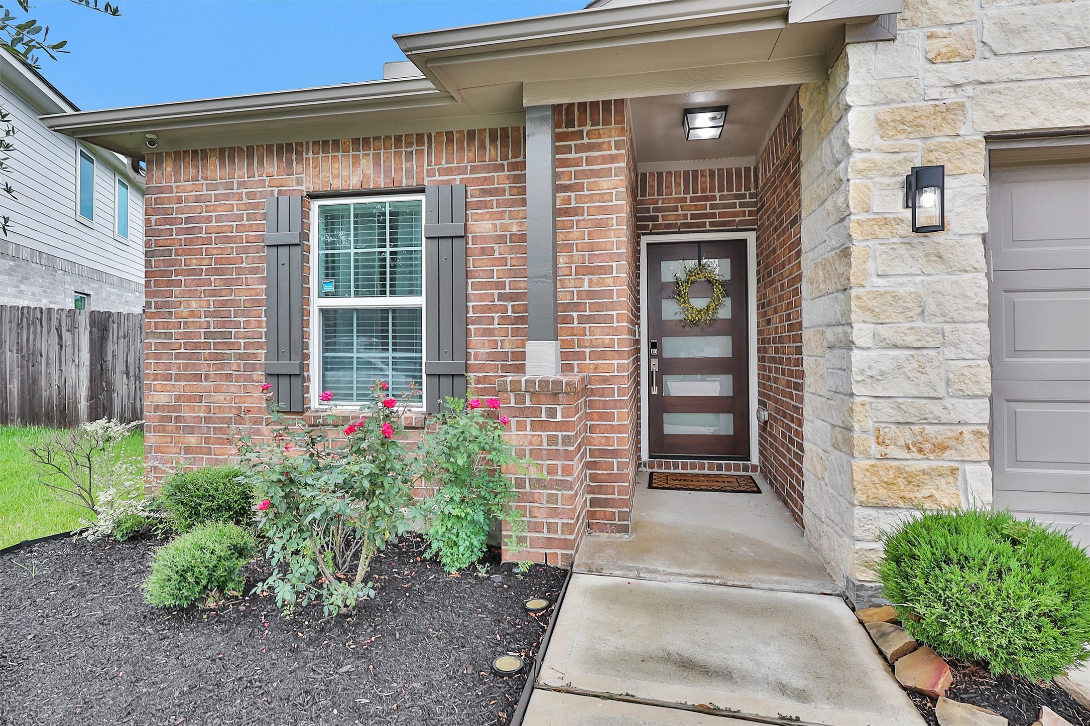 16318 Westley Ridge Drive Property Photo 2