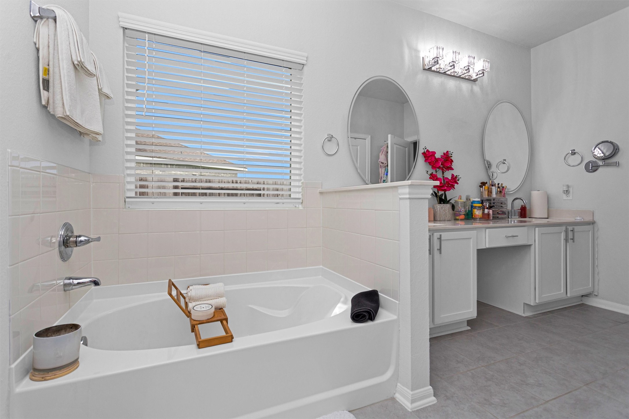 16318 Westley Ridge Drive Property Photo 23