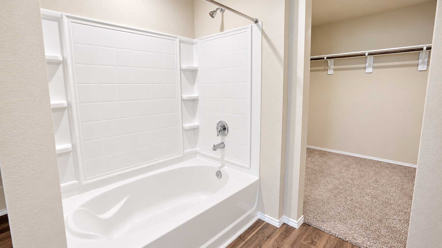 2455 Sutton Hollow Court Property Photo 12