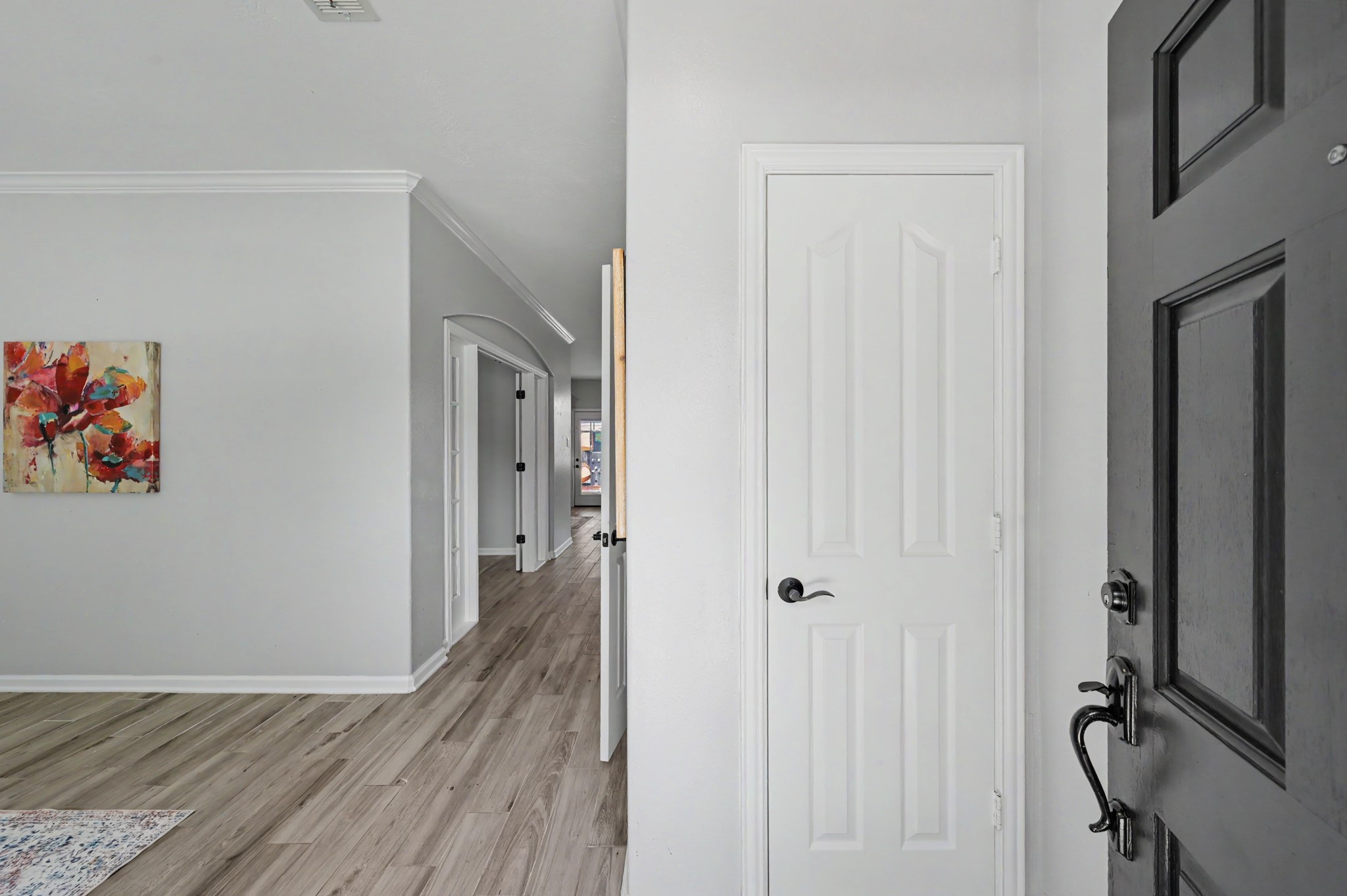 8122 Hardy Elm Street Property Photo 5