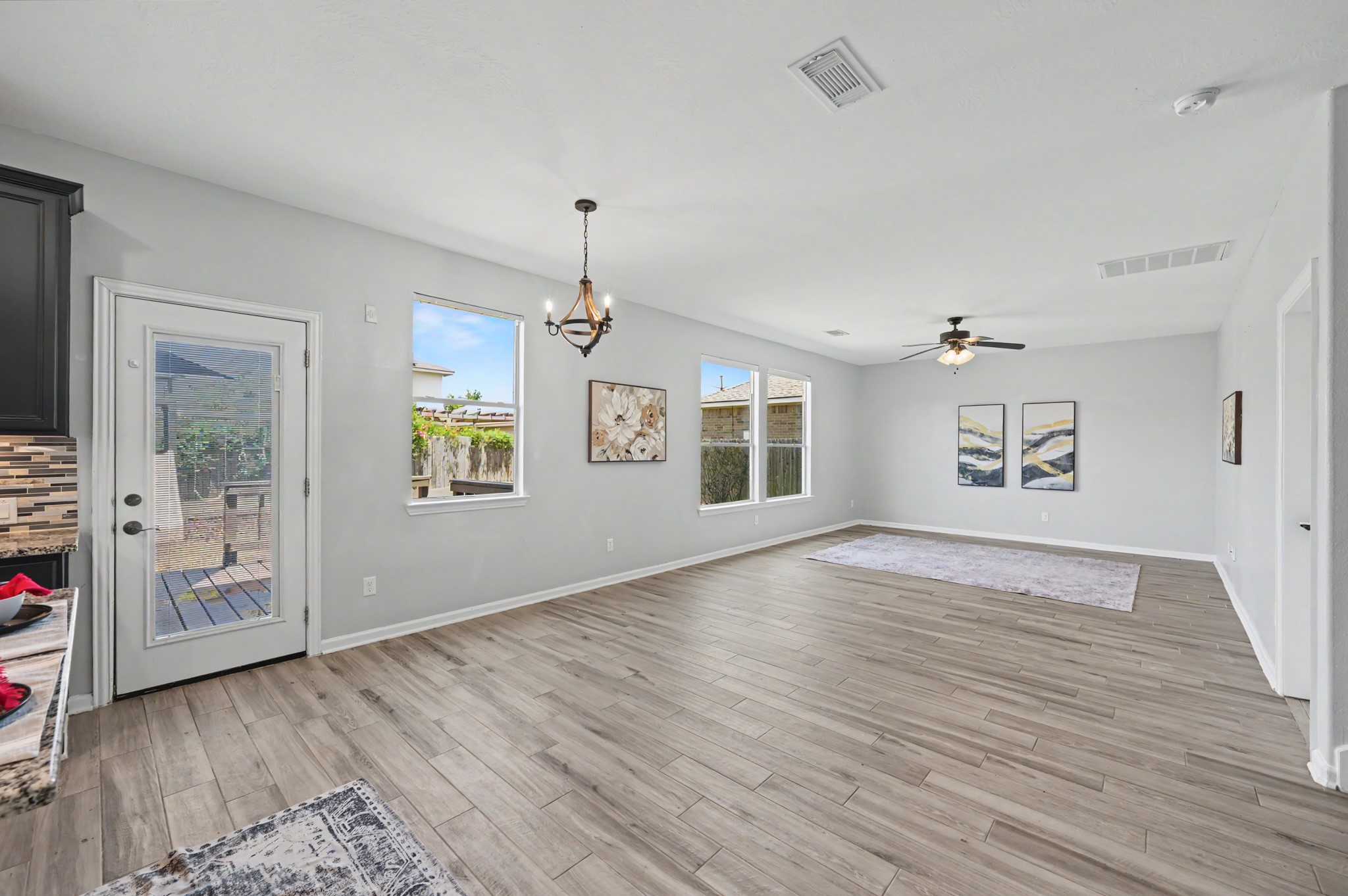 8122 Hardy Elm Street Property Photo 12