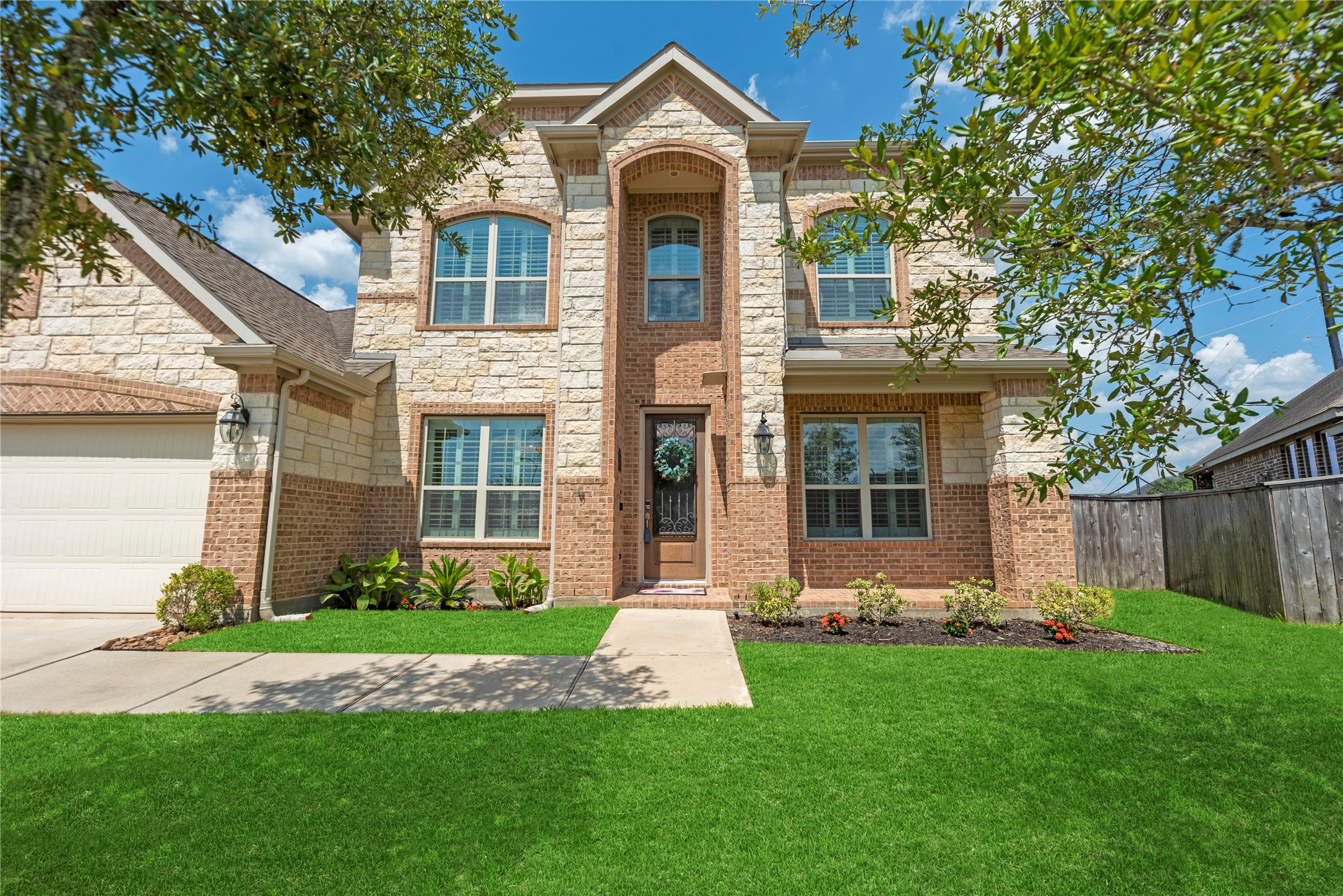 18226 Wren Song Drive Property Photo 1