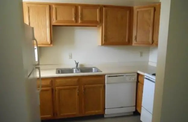 100 N Third Ave Property Photo 6