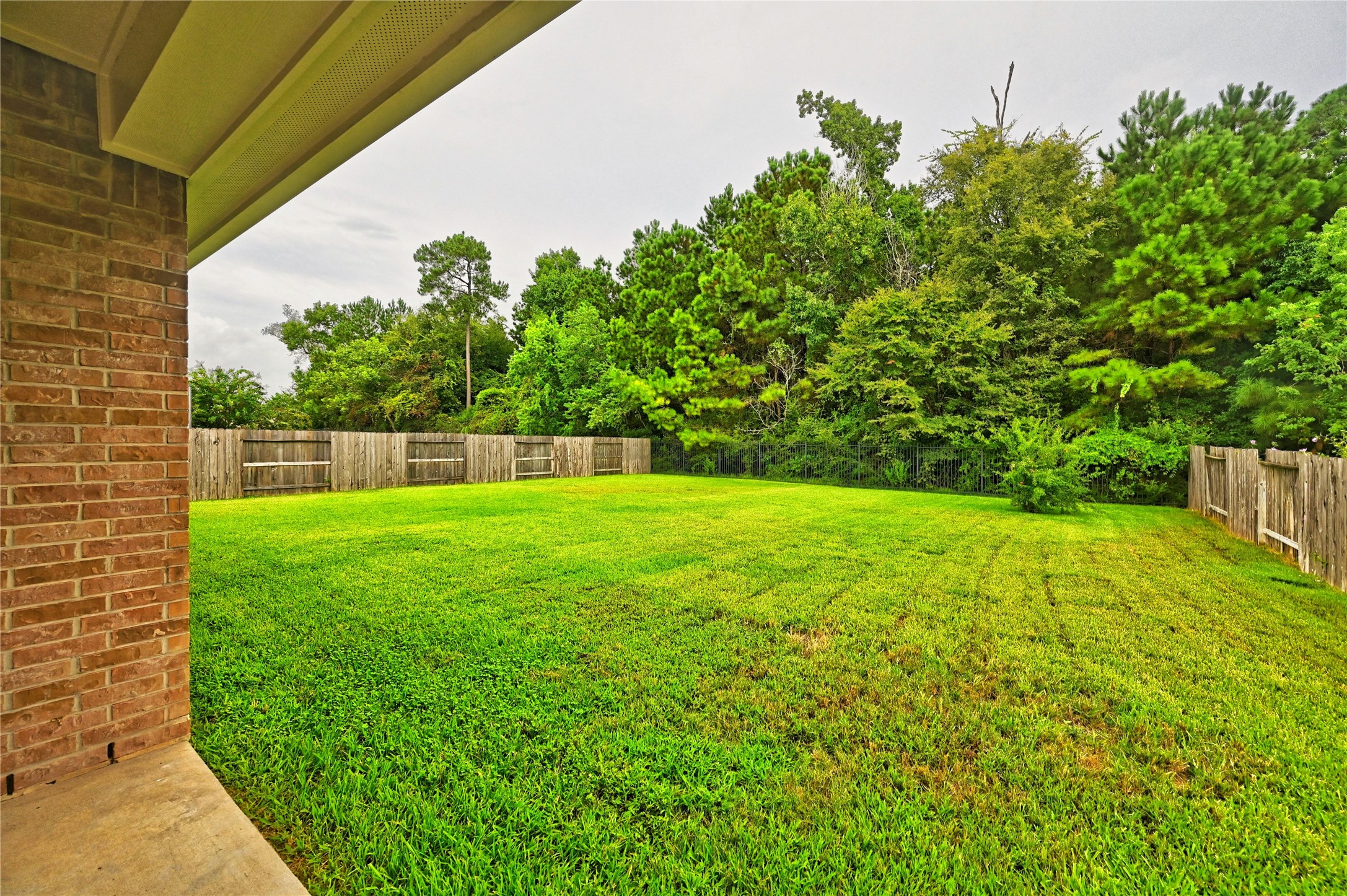 1511 Jacobs Forest Drive Property Photo 2