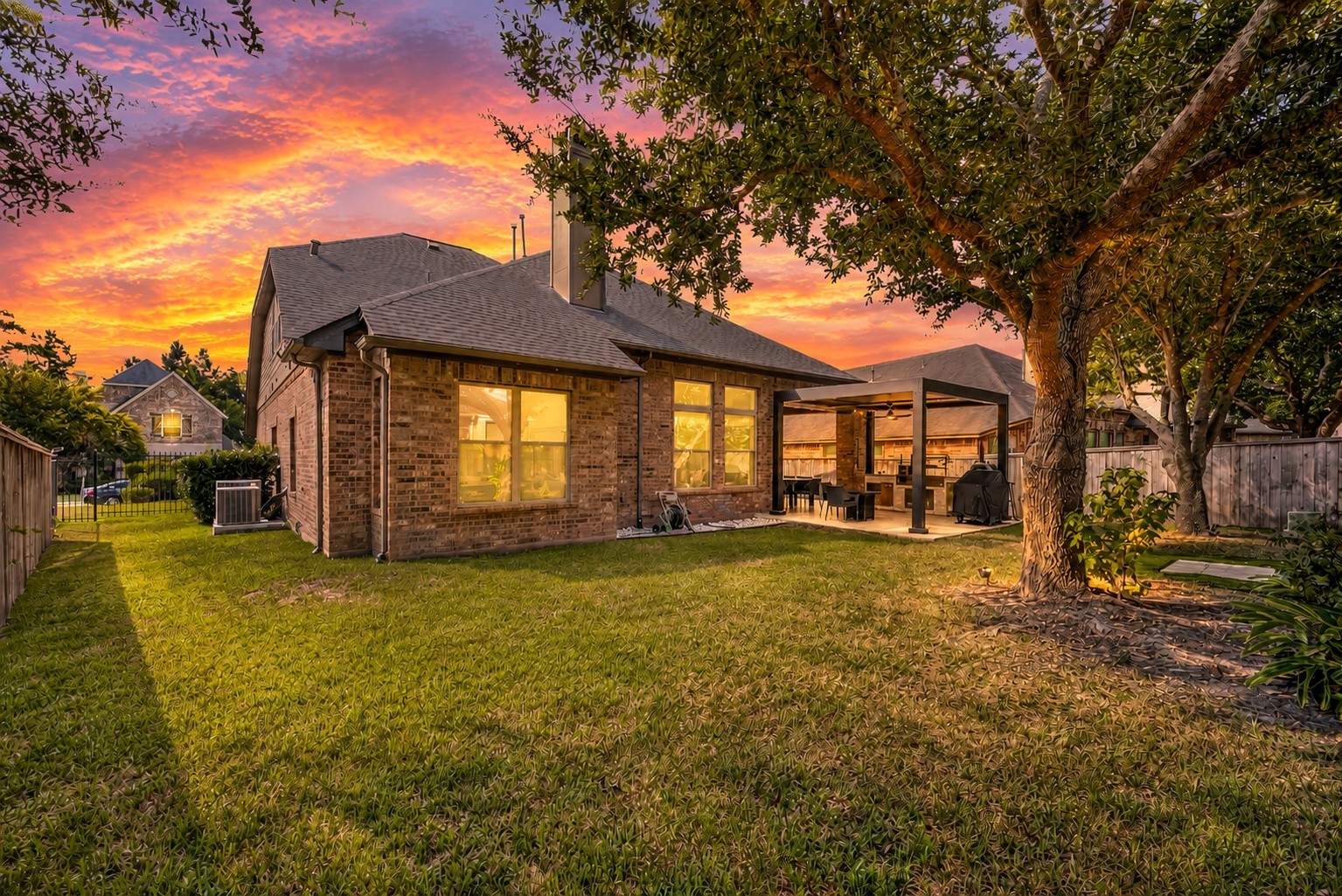 171 Hearthshire Circle Property Photo 4