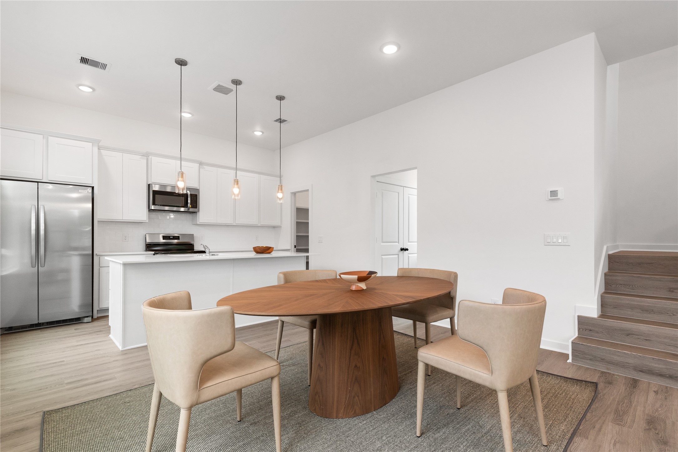 3314 Anita A Property Photo 6