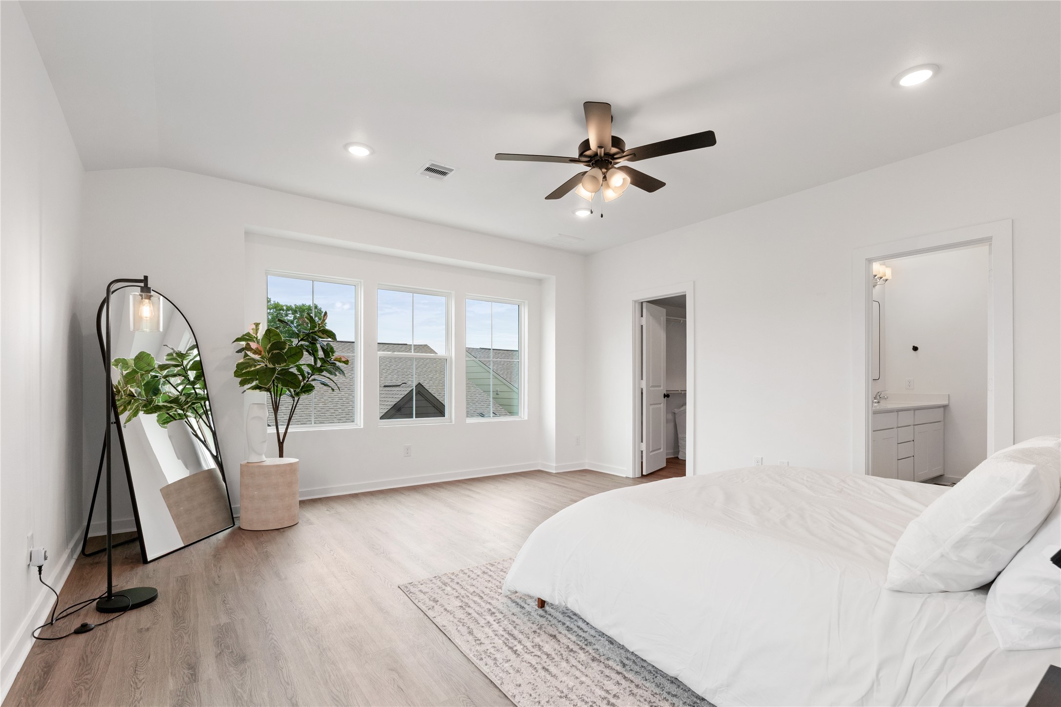 3314 Anita A Property Photo 12