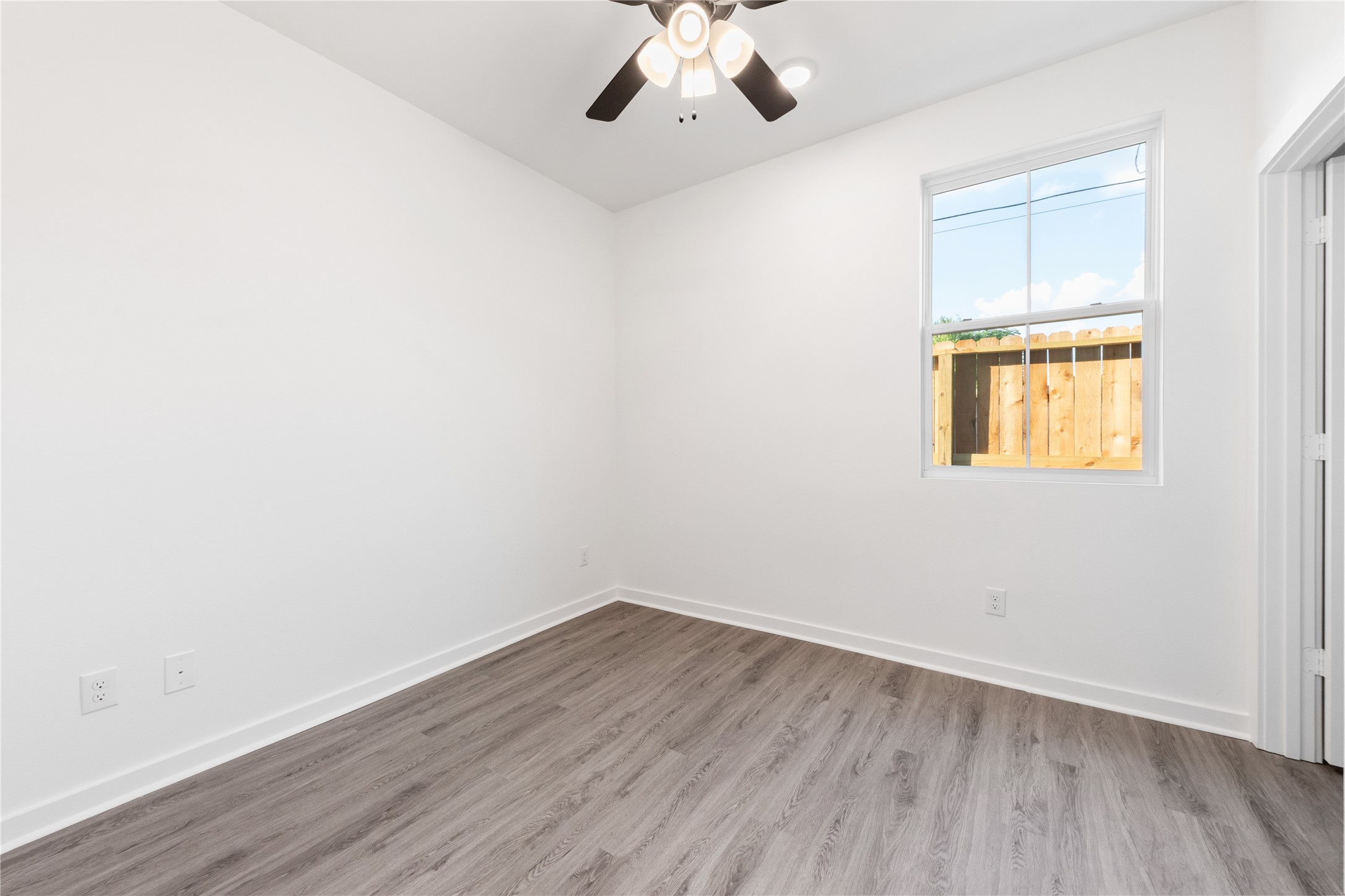 3314 Anita A Property Photo 18