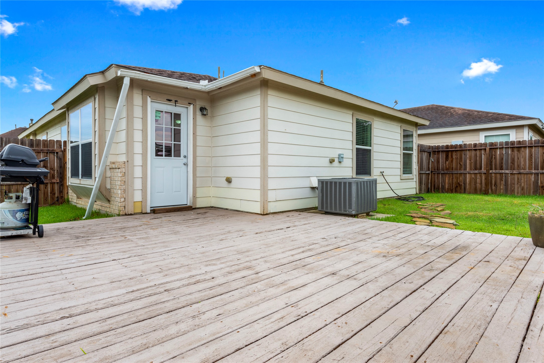 3023 Ribbon Creek Way Property Photo 18