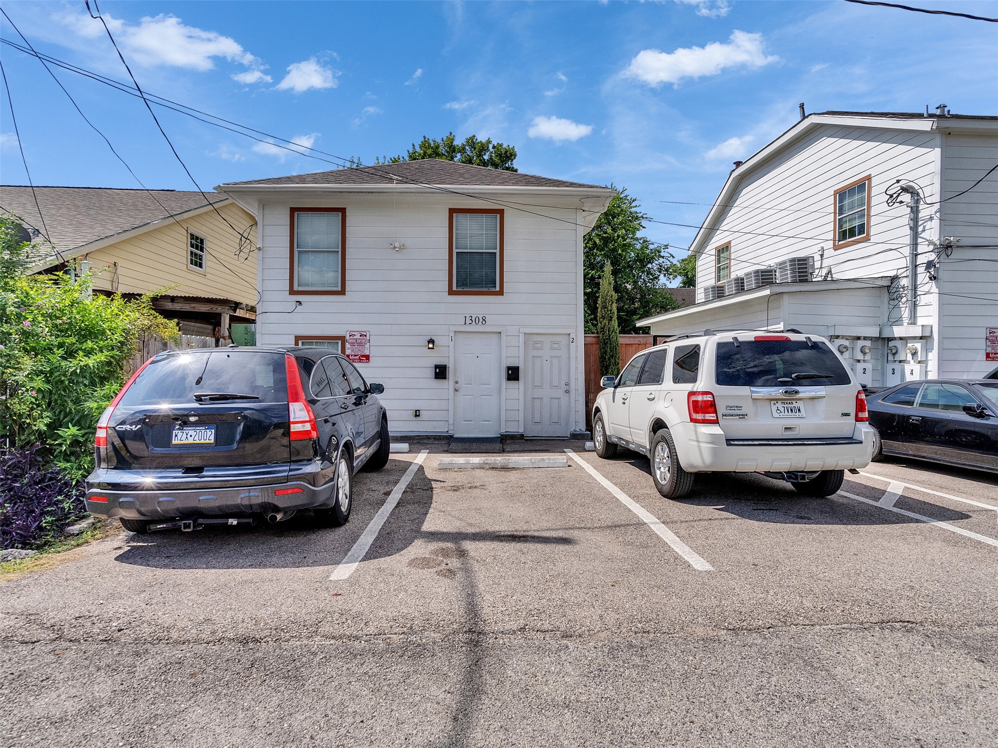 2514 Gano Street Property Photo 5