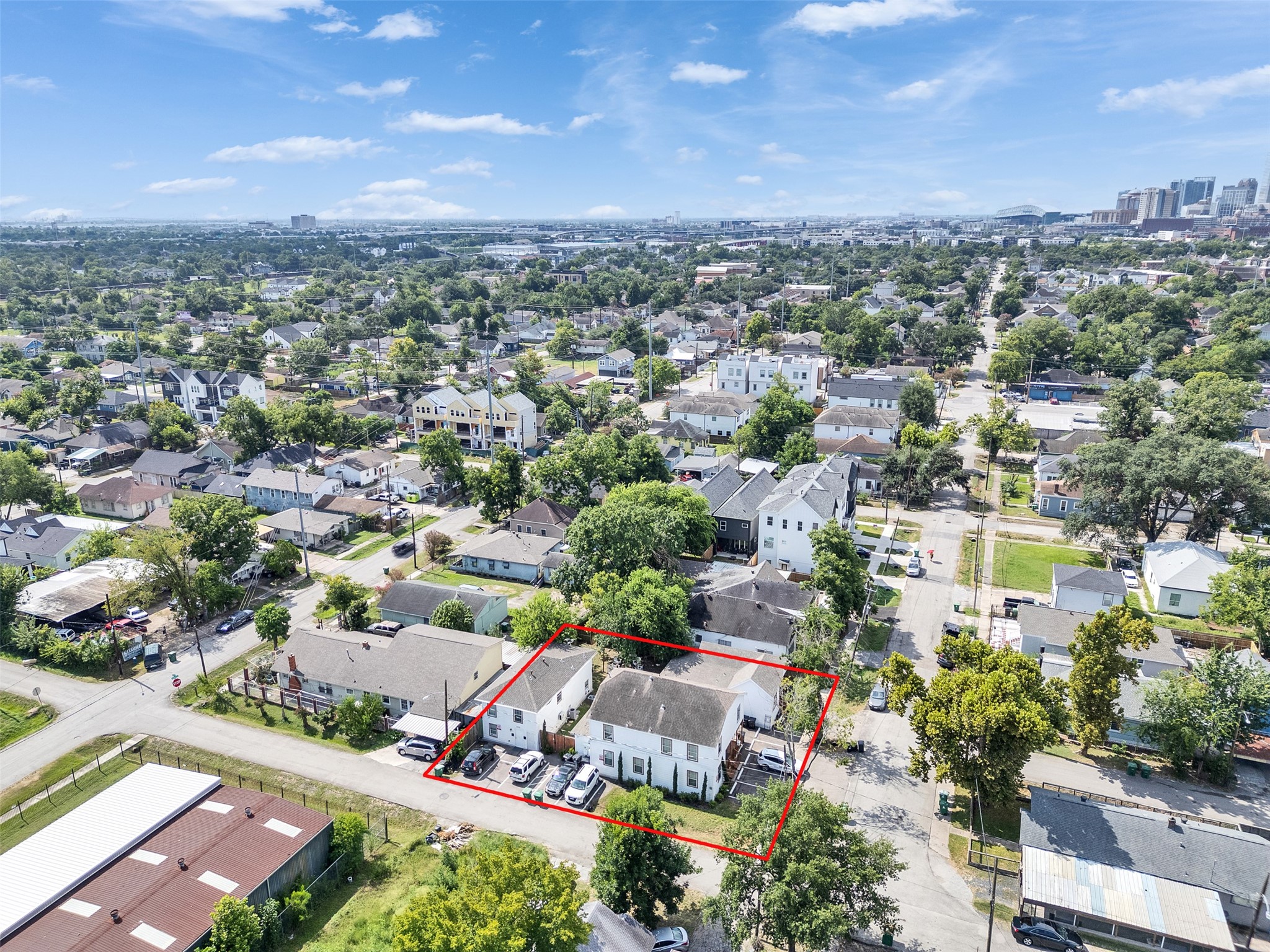 2514 Gano Street Property Photo 8