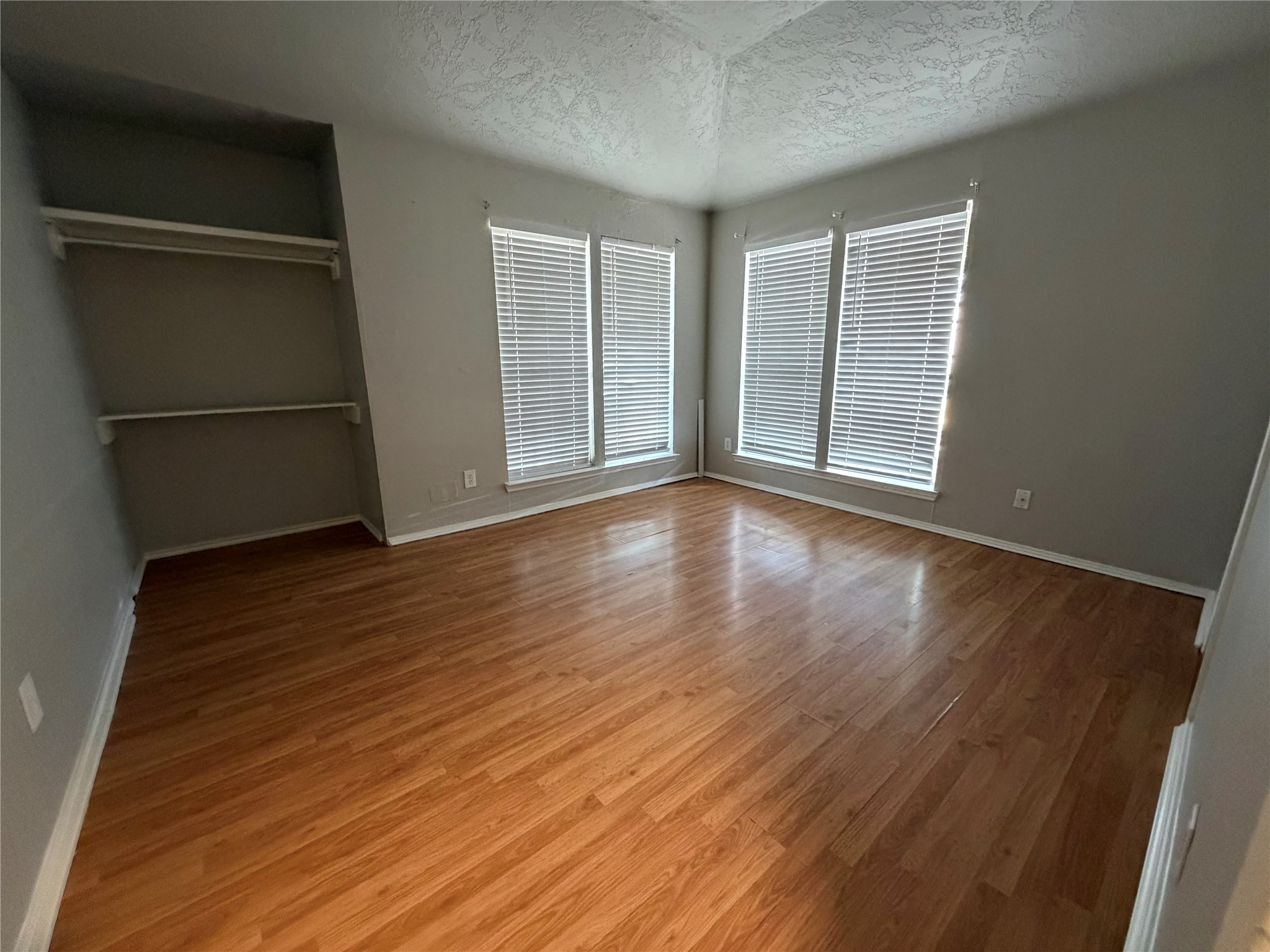 11050 Rainbow Glen Drive Property Photo 7