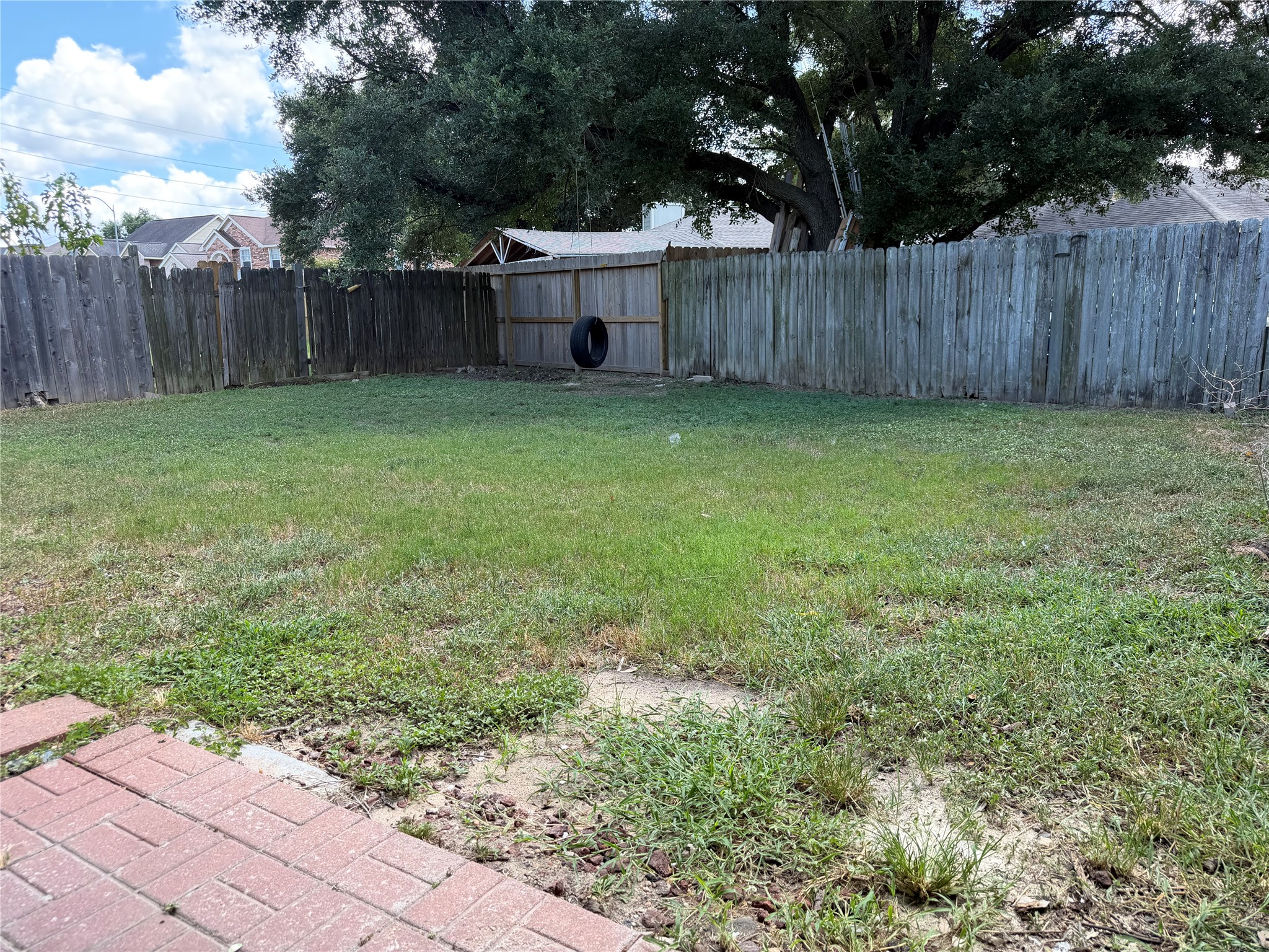 11050 Rainbow Glen Drive Property Photo 11
