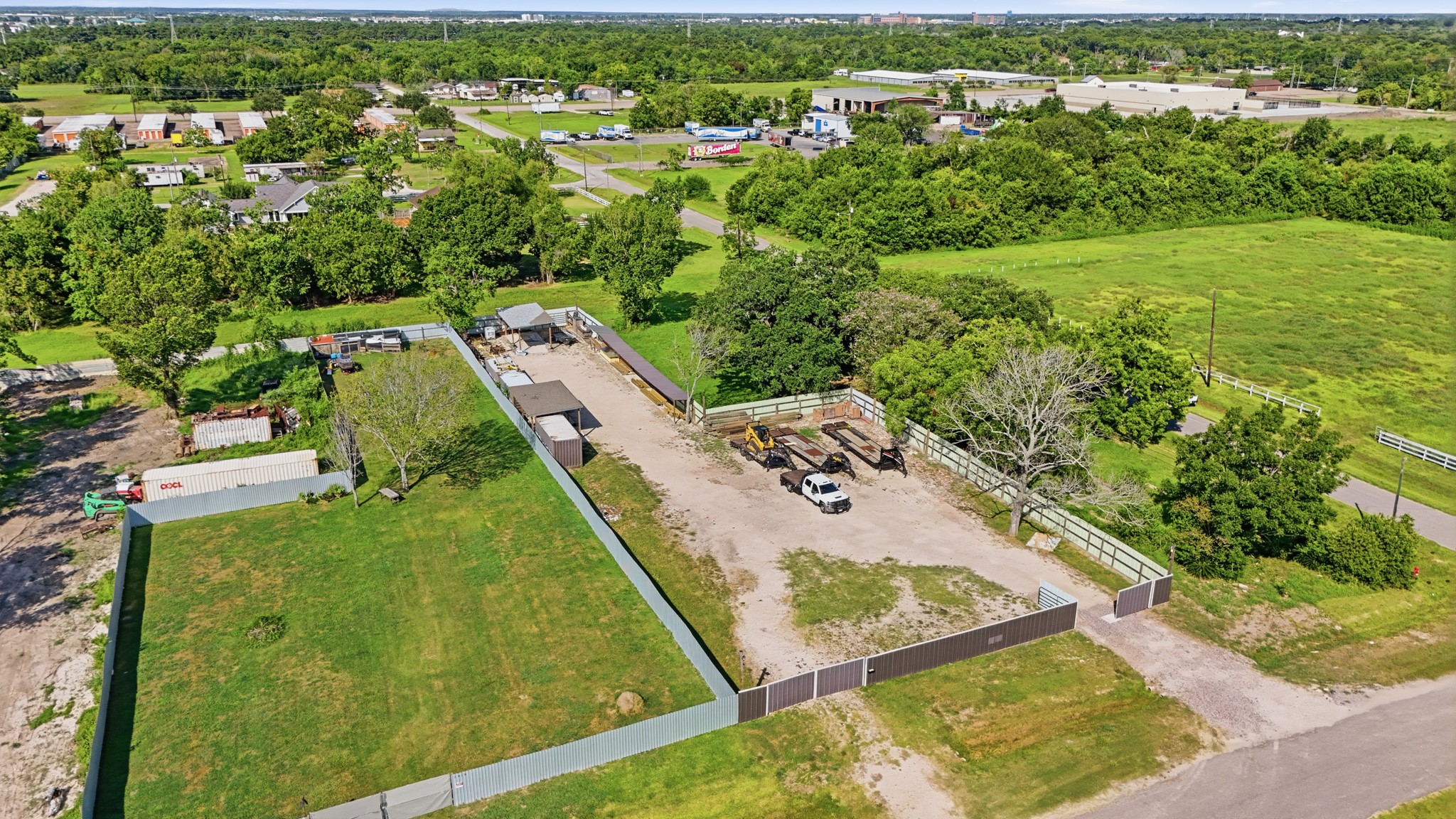 1406 Hill Avenue Property Photo 3