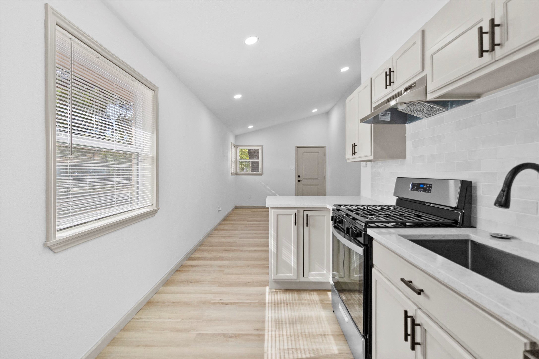1503 Avenue P R1 Property Photo 1