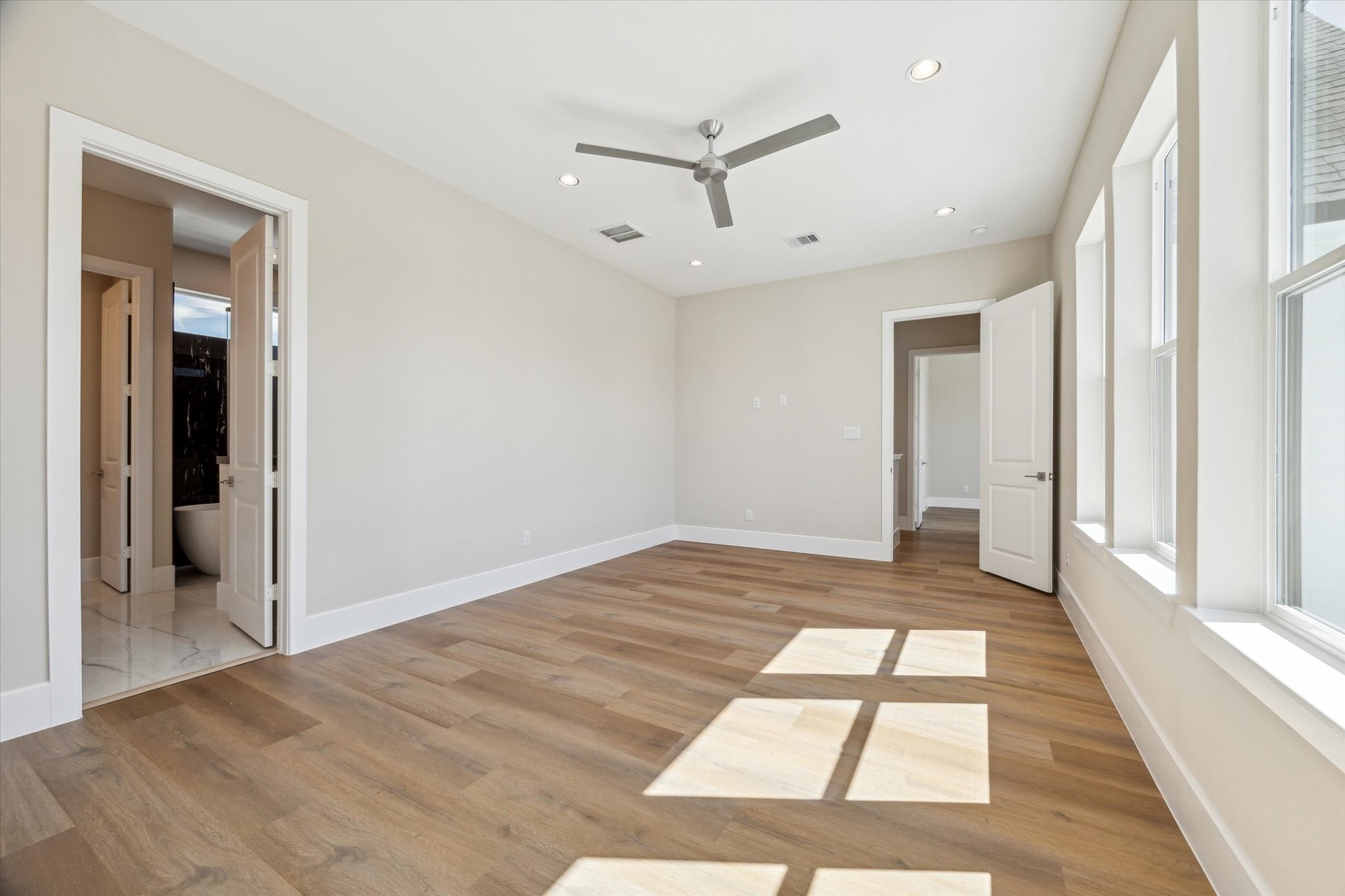 5617 Leonard Street Property Photo 7