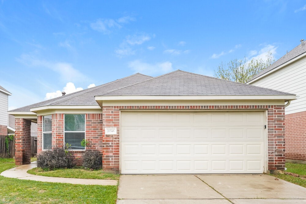 20746 Fox Cliff Lane Property Photo 1