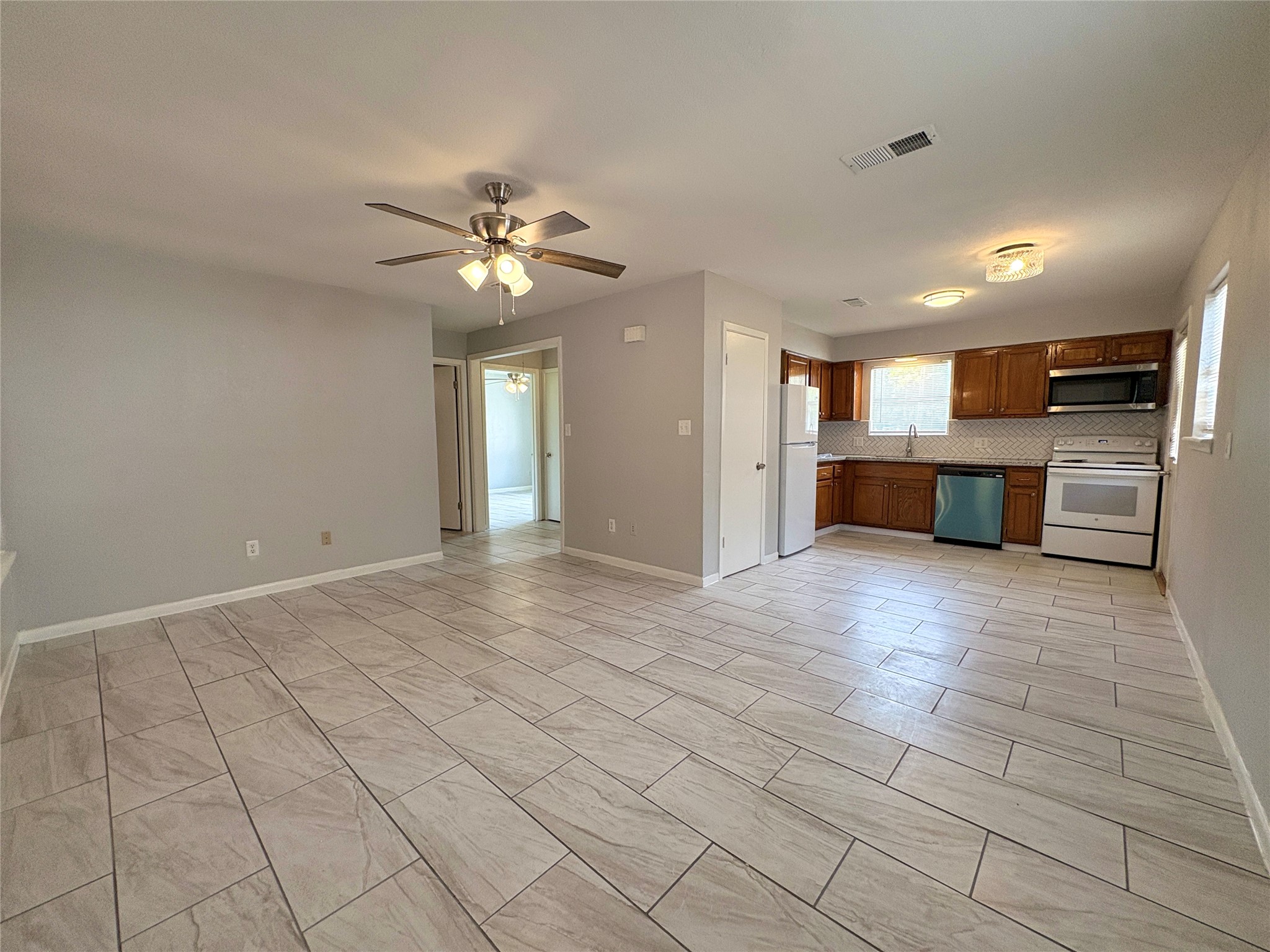 3602 4th Street Property Photo 3