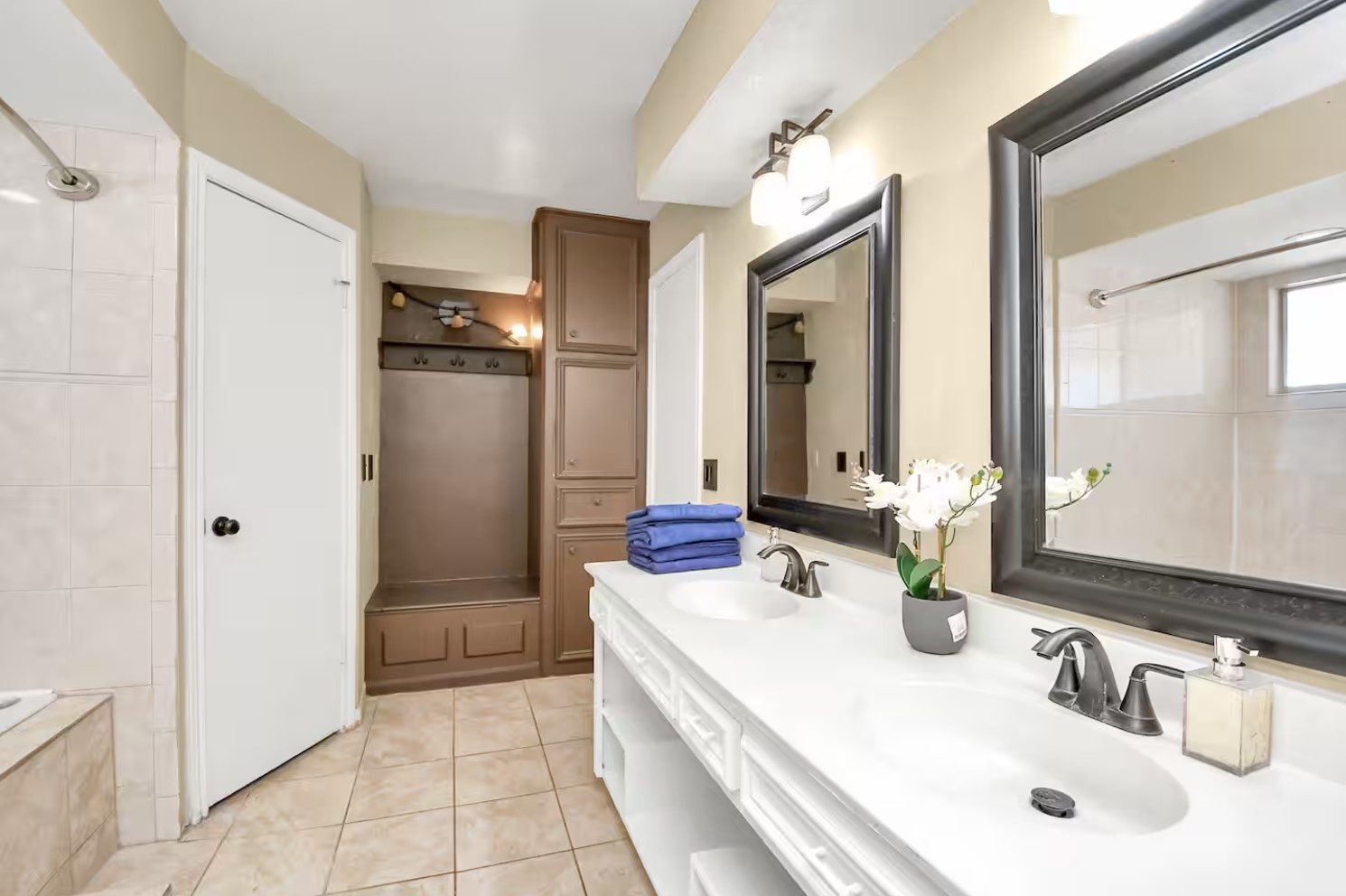 4134 Club Valley Drive Property Photo 21