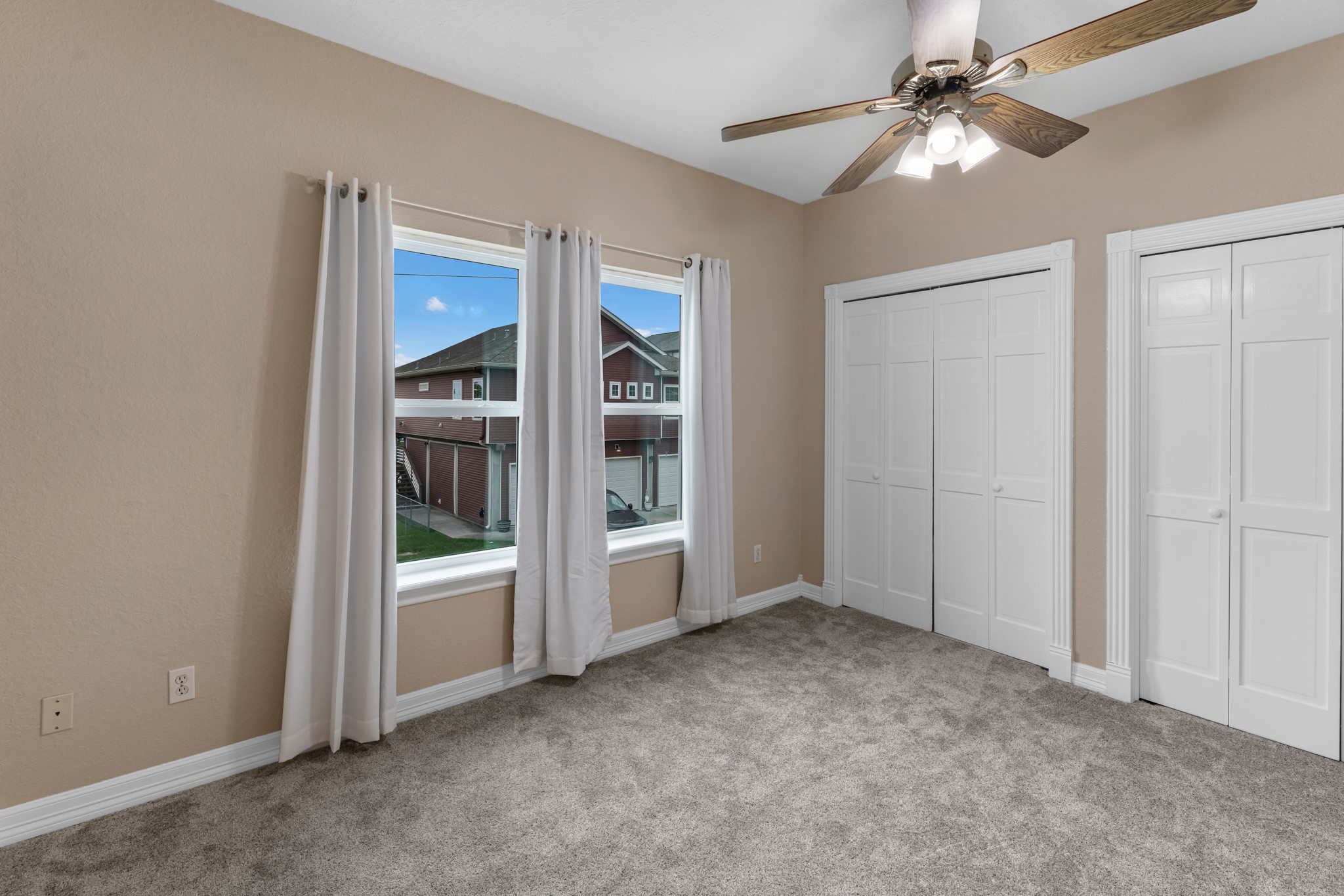 7 N Flamingo Street Property Photo 28