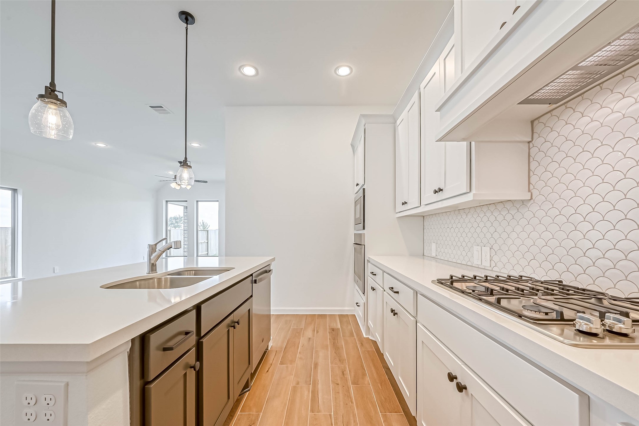 4942 Hitchings Court Property Photo 11