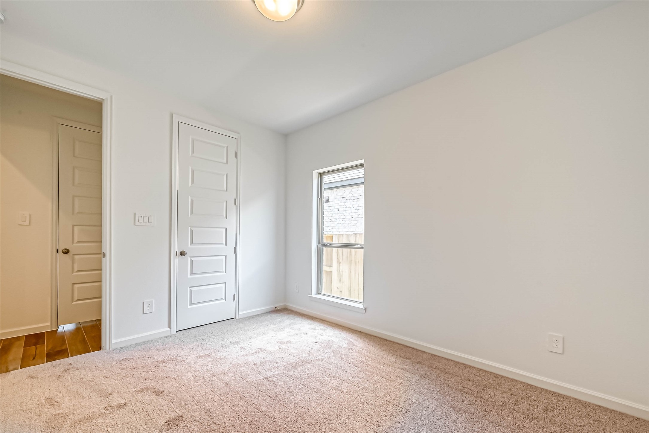 4942 Hitchings Court Property Photo 23