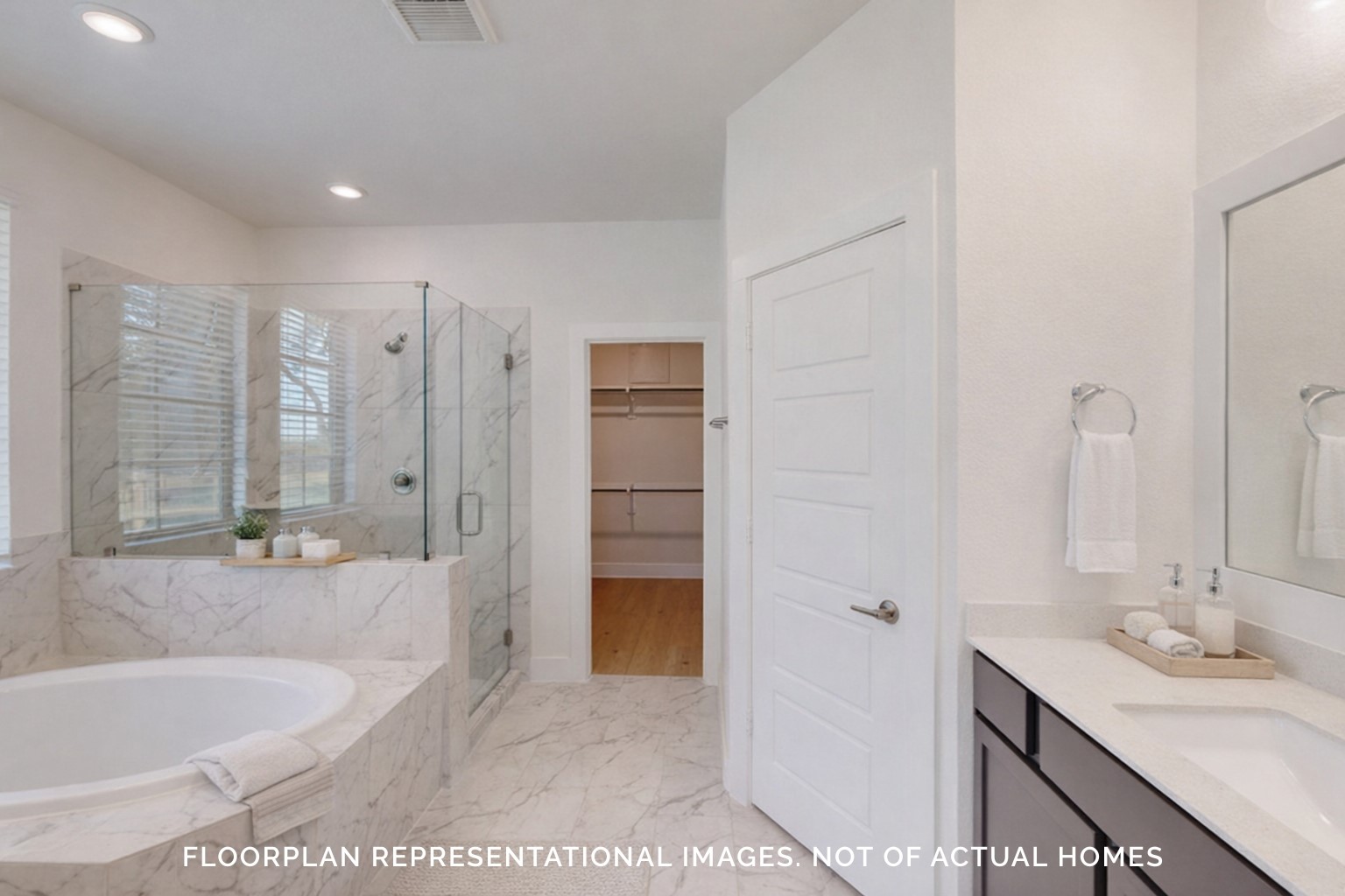 21138 Bella Coral Drive Property Photo 11