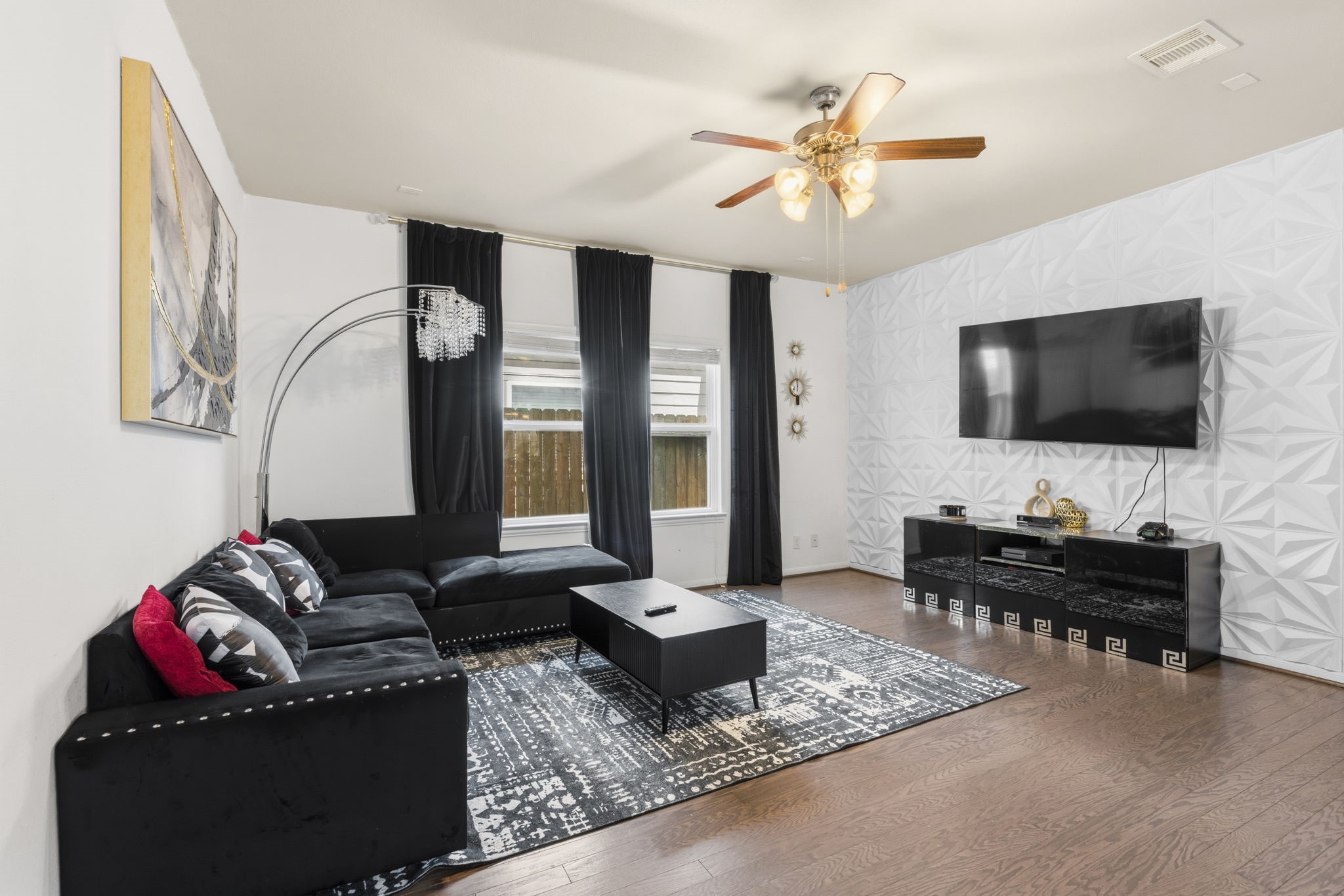 17210 Erin Oaks Lane Property Photo 8