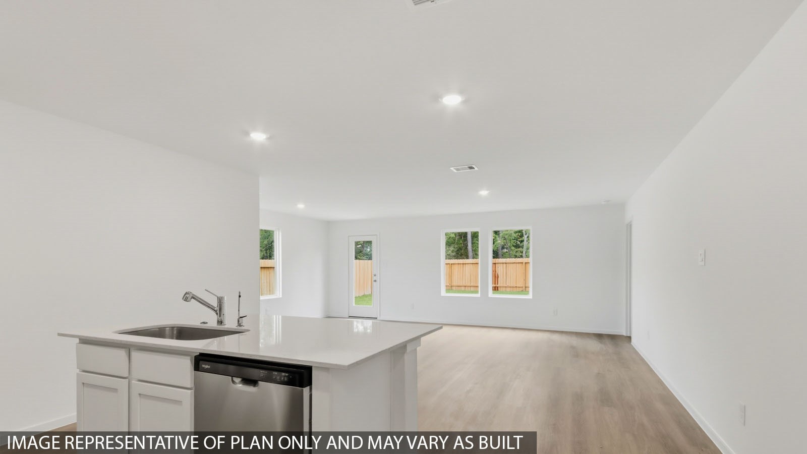 40510 Clover Willow Drive Property Photo 6