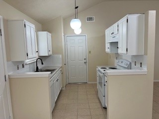 4818 Roserock Lane Property Photo 5