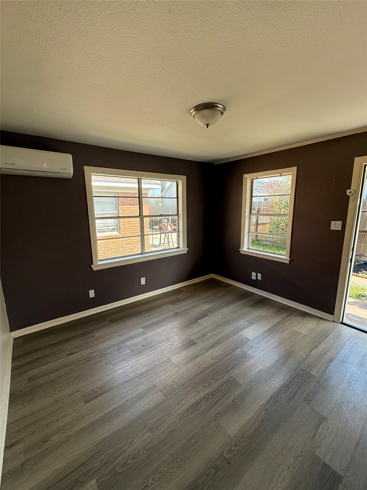 1311 Malvern Street Property Photo 4