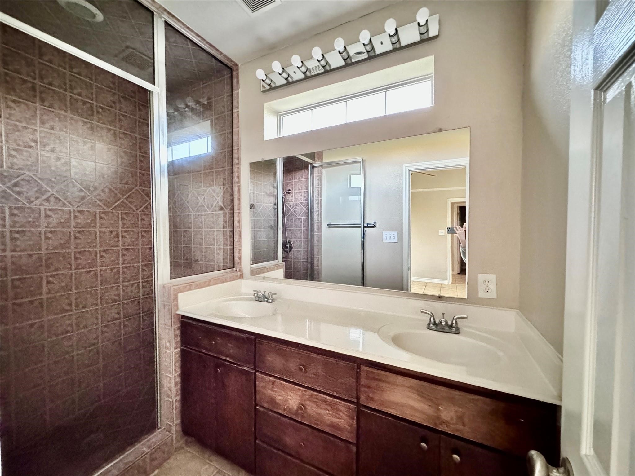 46410 I-10 E Property Photo 6