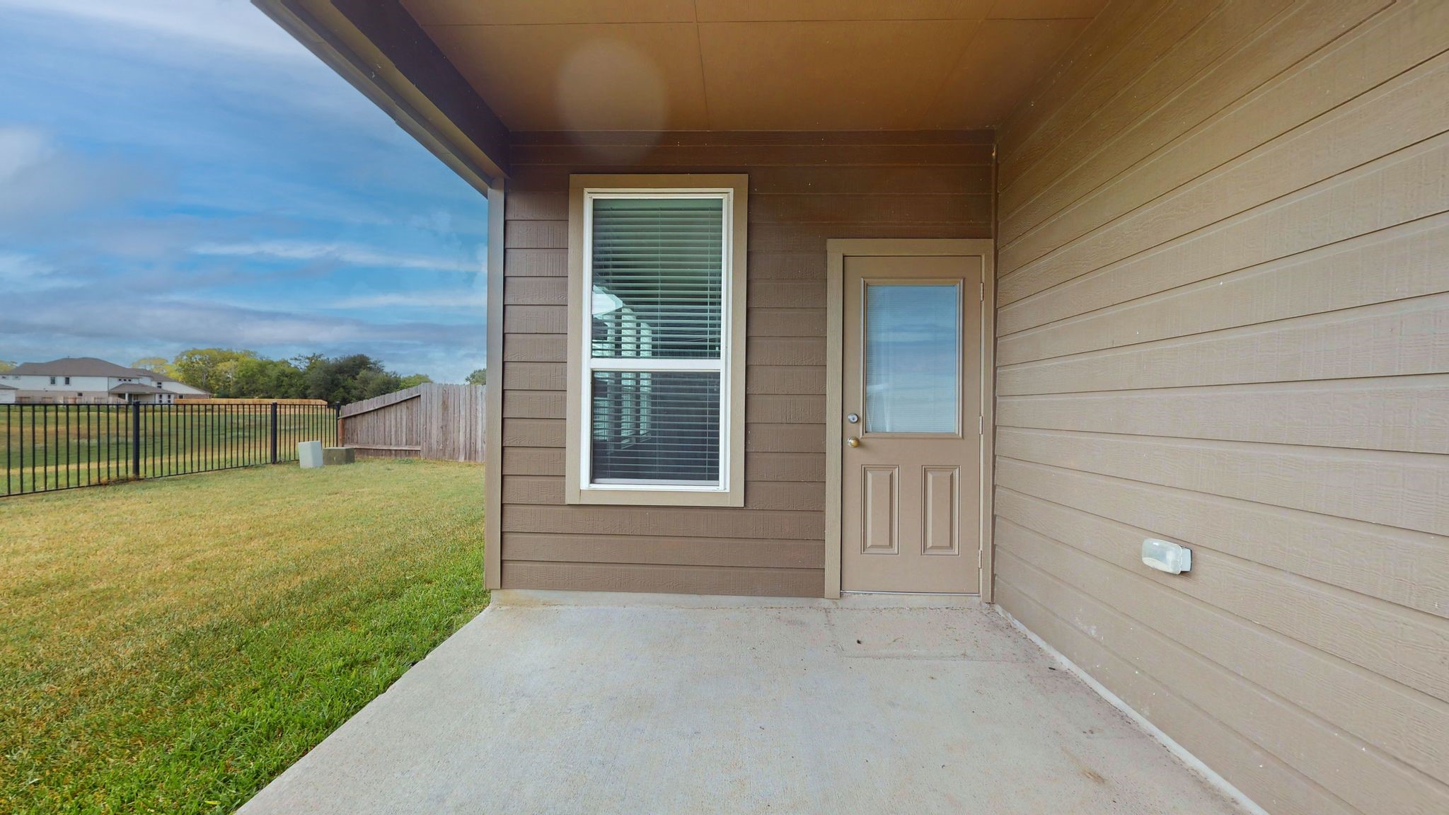 15103 Signal Ridge Way Property Photo 26
