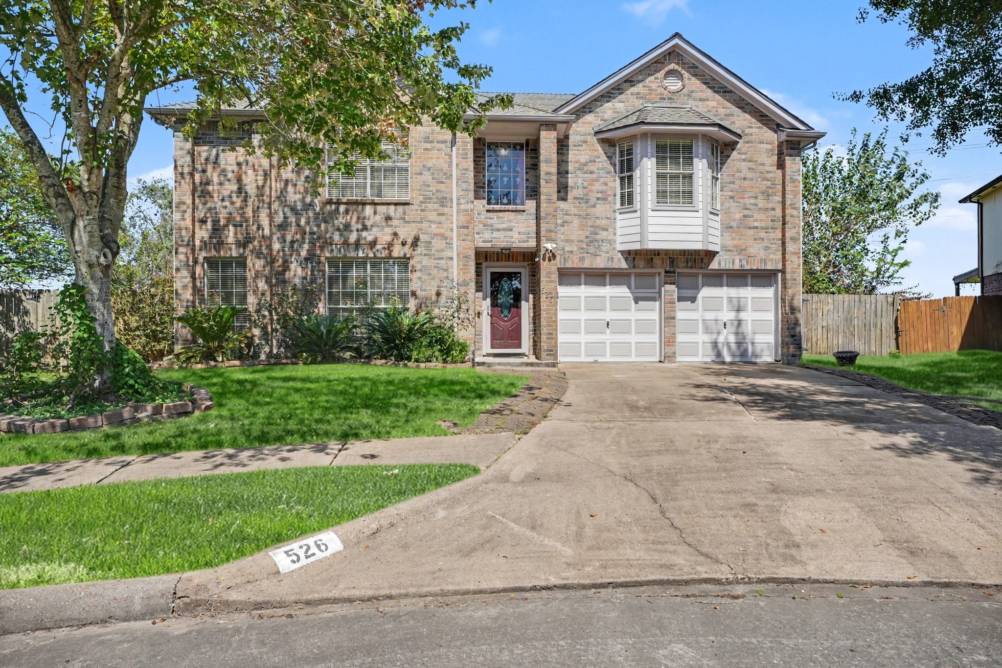 526 Oak Briar Drive Property Photo 1