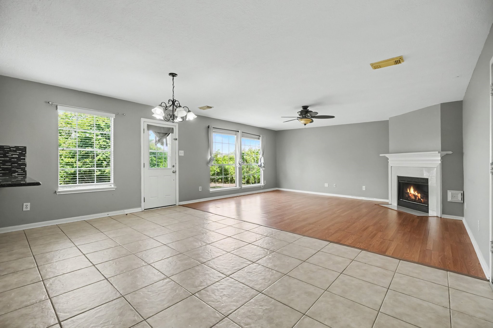 526 Oak Briar Drive Property Photo 8