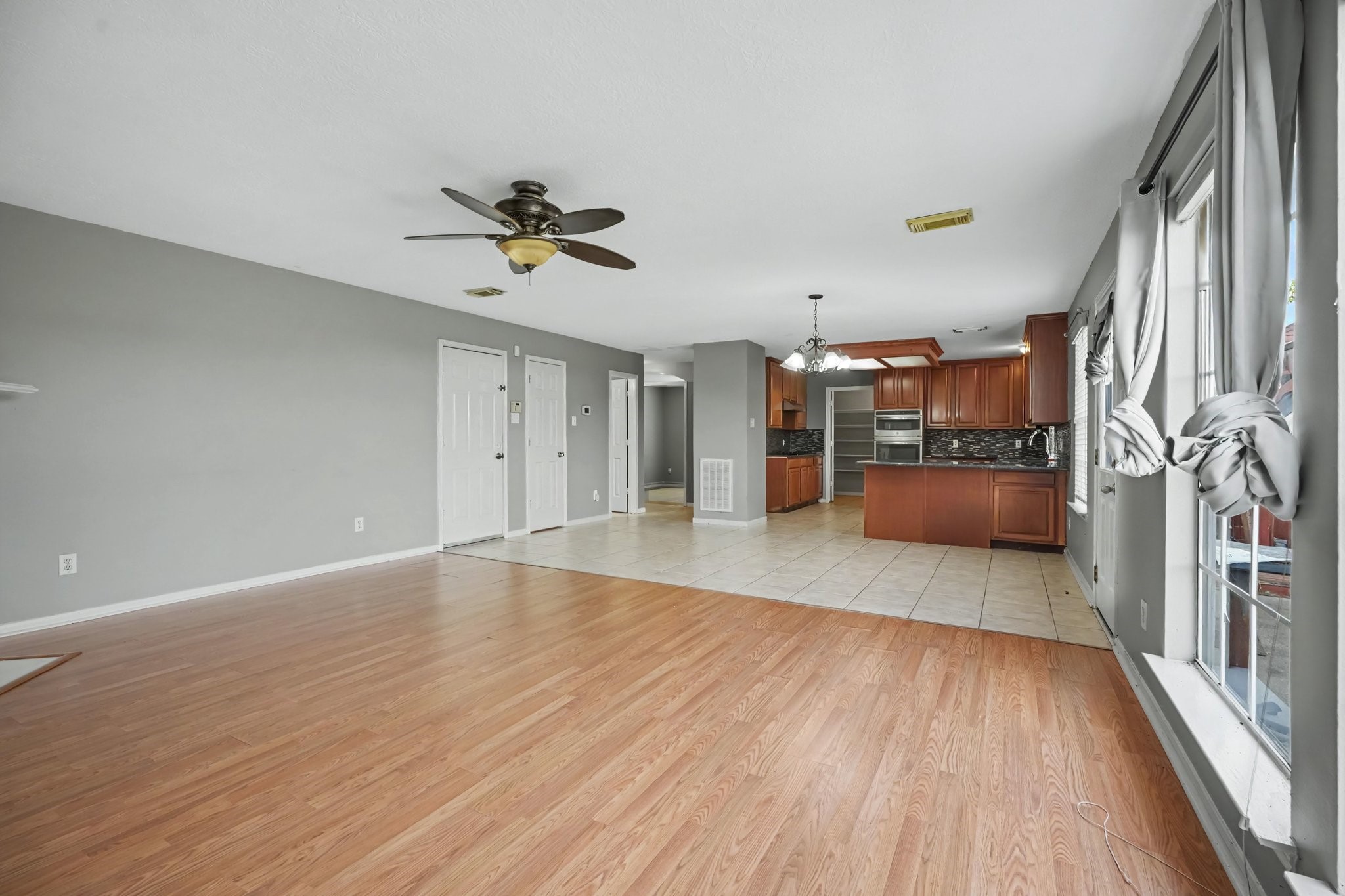 526 Oak Briar Drive Property Photo 9