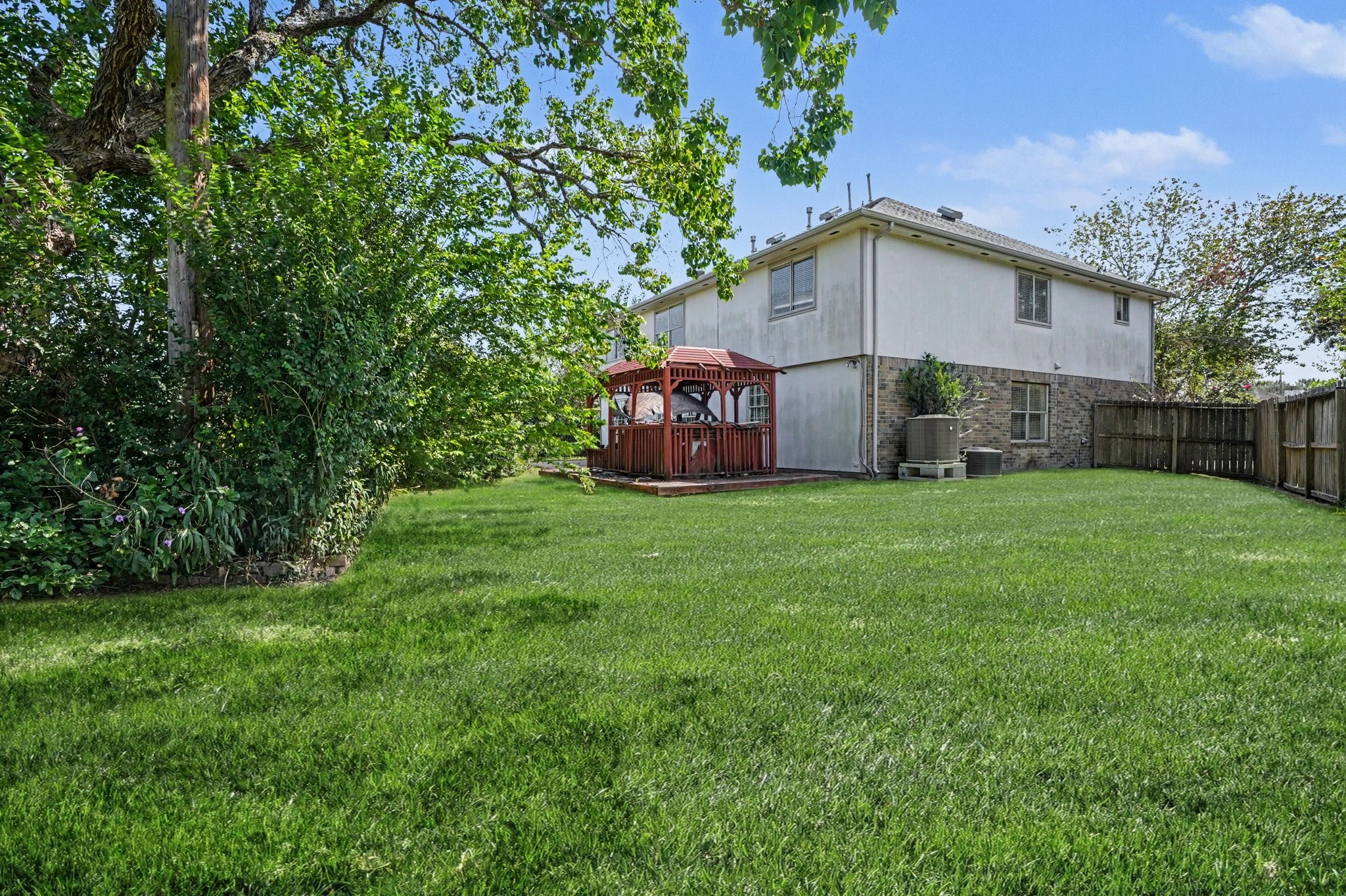 526 Oak Briar Drive Property Photo 21