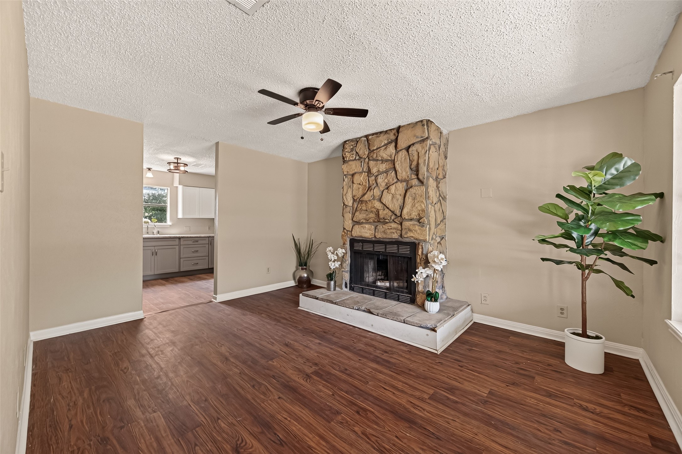 13309 Milo Drive Property Photo 3