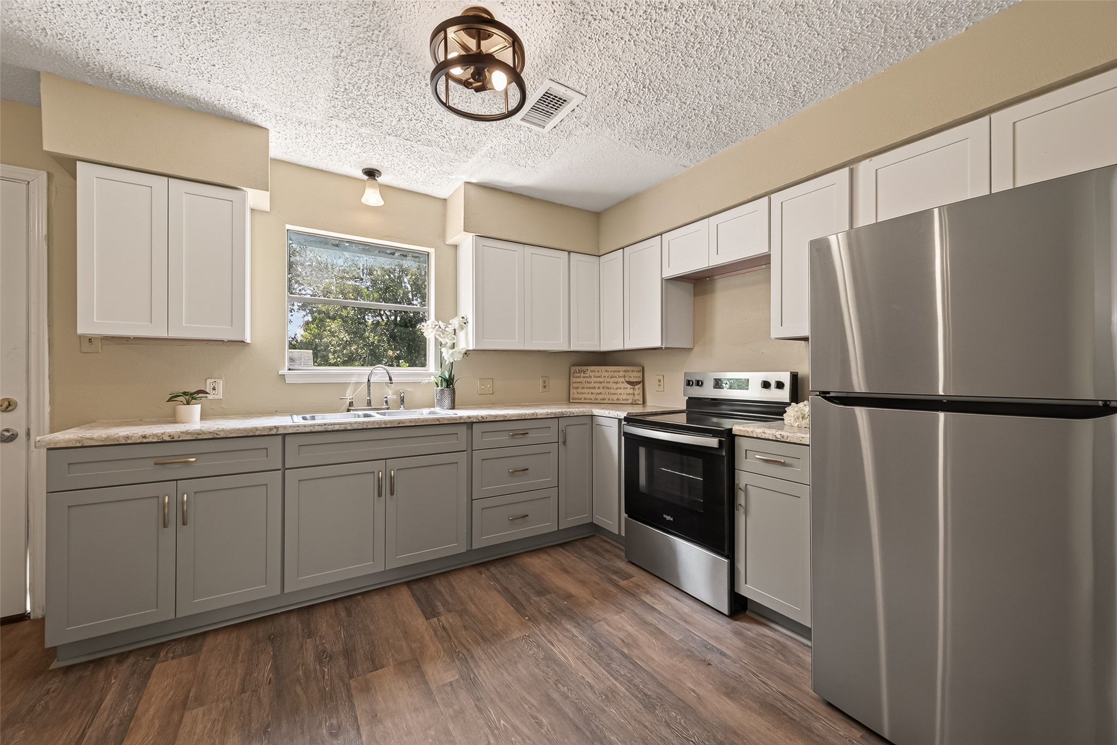 13309 Milo Drive Property Photo 10
