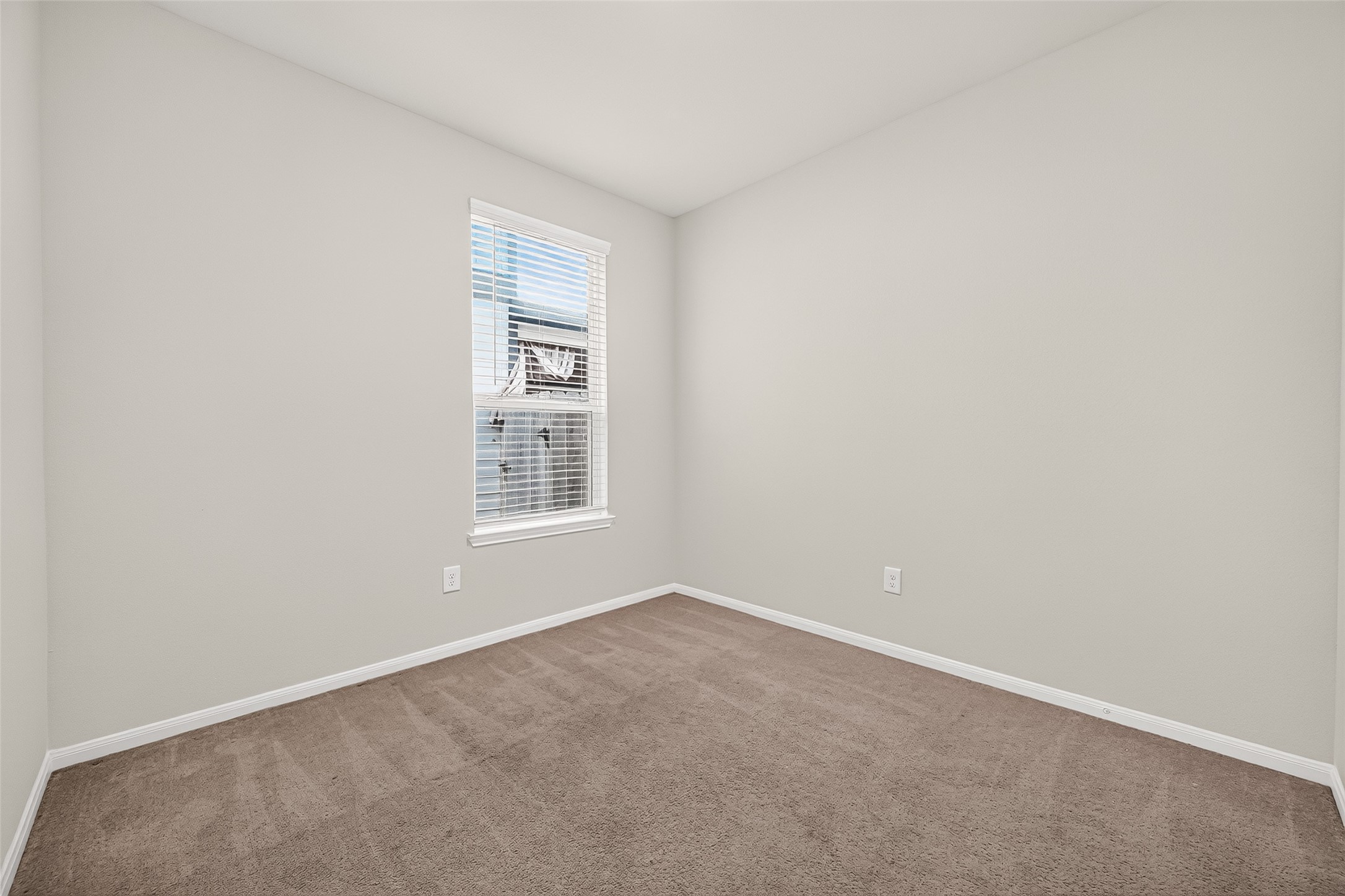 16039 Kingfield Haven Drive Property Photo 28
