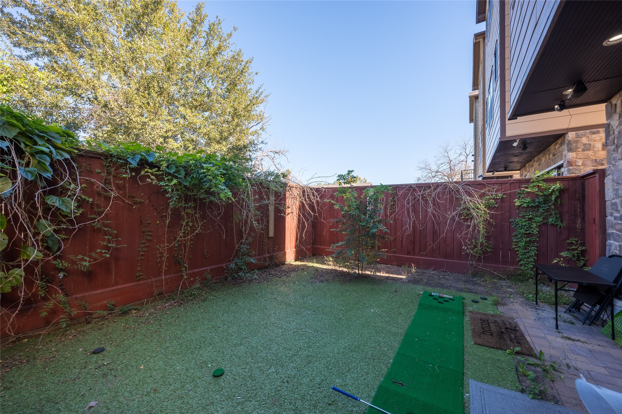 406 Fenn Street B Property Photo 19