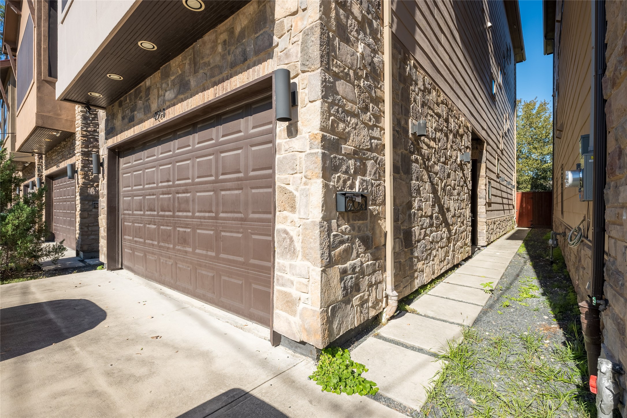 406 Fenn Street B Property Photo 20