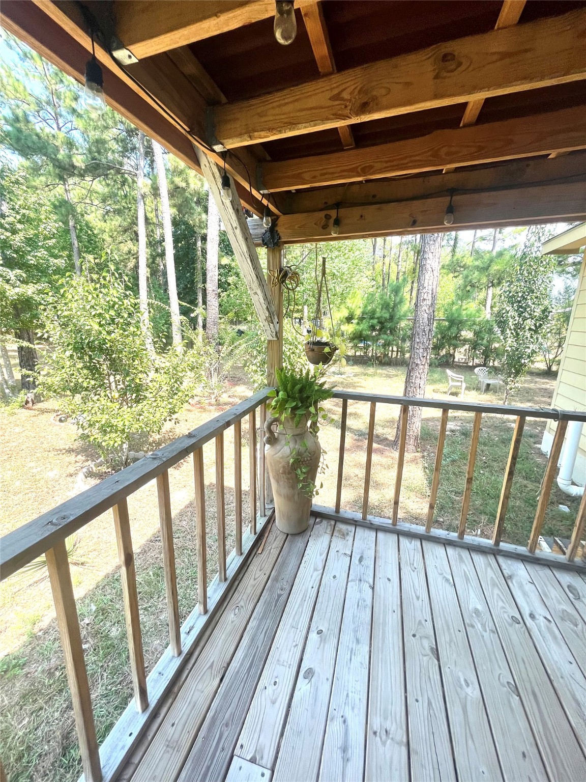1135 County Road 3479a Property Photo 6