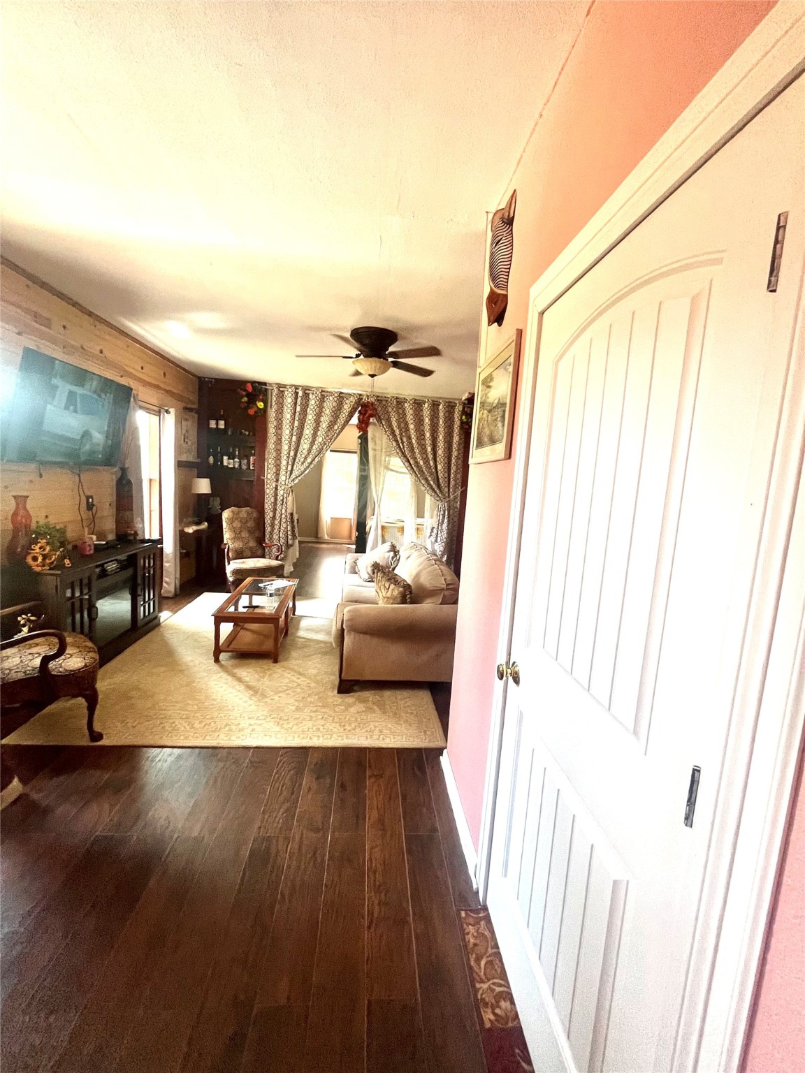 1135 County Road 3479a Property Photo 11
